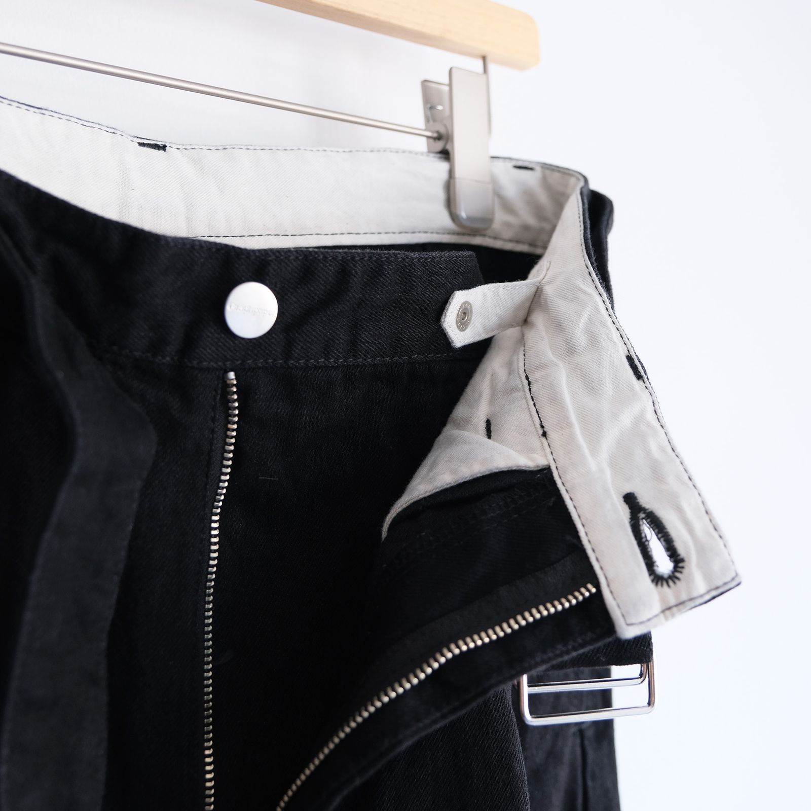 Selvage Denim Belted Pants -パンツ-（Black Washed / ブラック ウォッシュド）GU263-40063RB