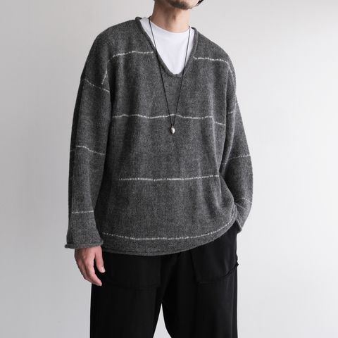 V-Neck Line Border Sweater -ニット-（Gray / グレー）