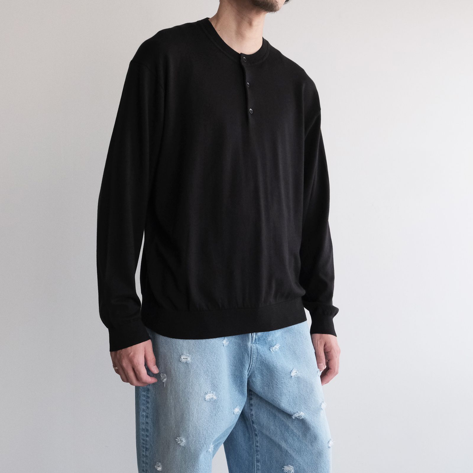 Smooth Suvin Henryneck Sweater -セーター-（Black / ブラック）
