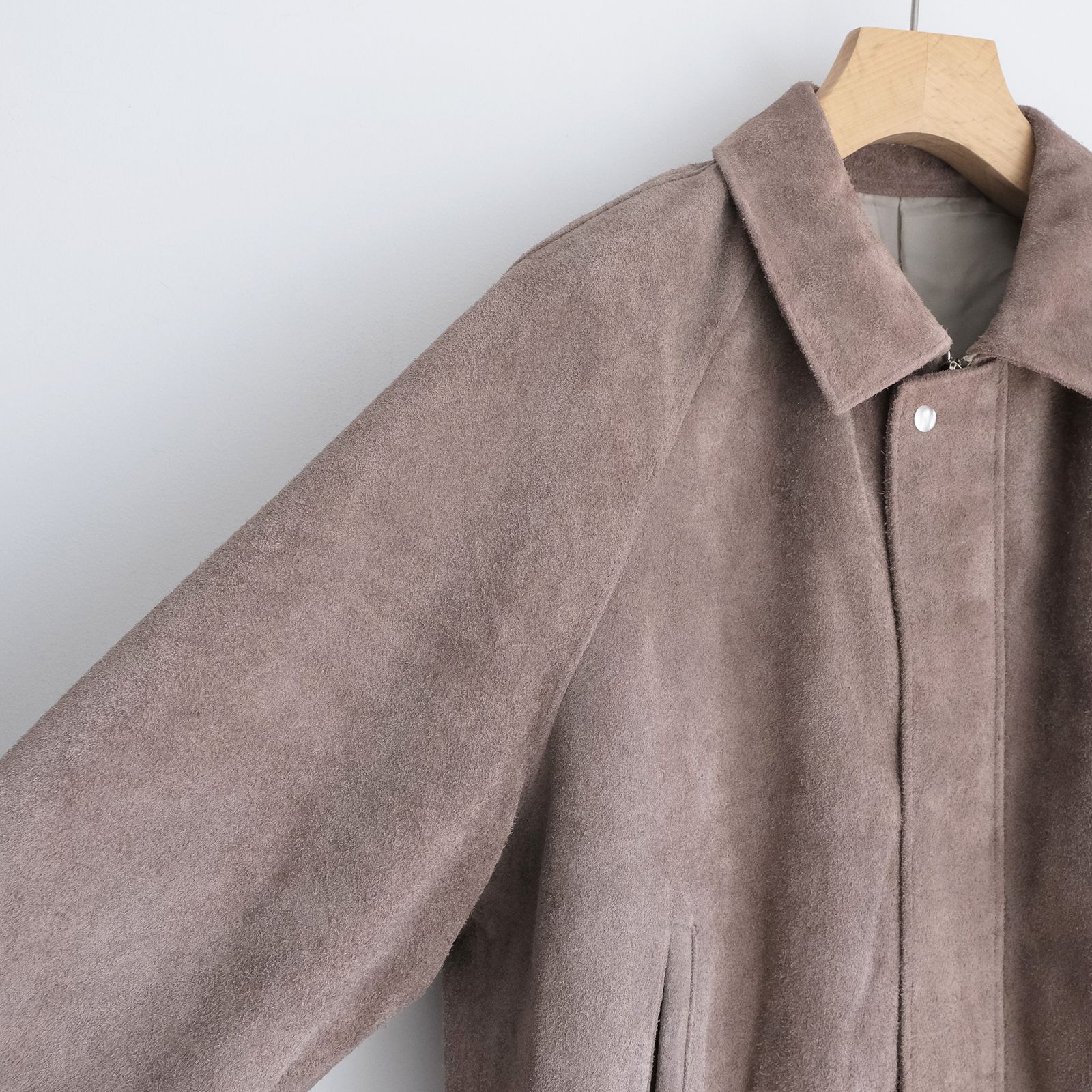 Hairy Suede Raglan Blouson -ブルゾン-（Ash / アッシュ）GU263-30324