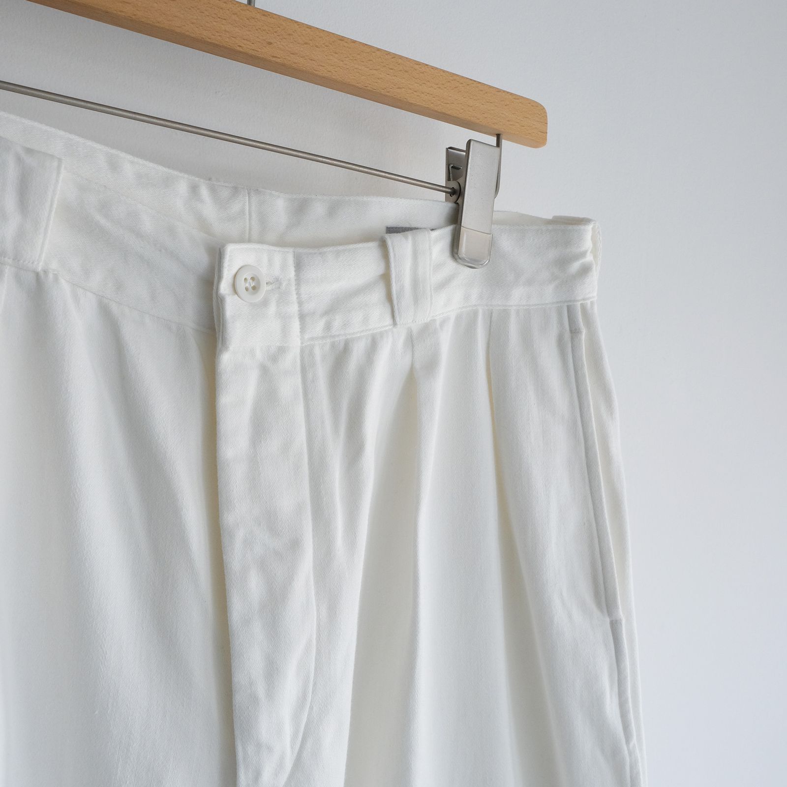 Satin Military Pants -パンツ-（Off White / オフホワイト）