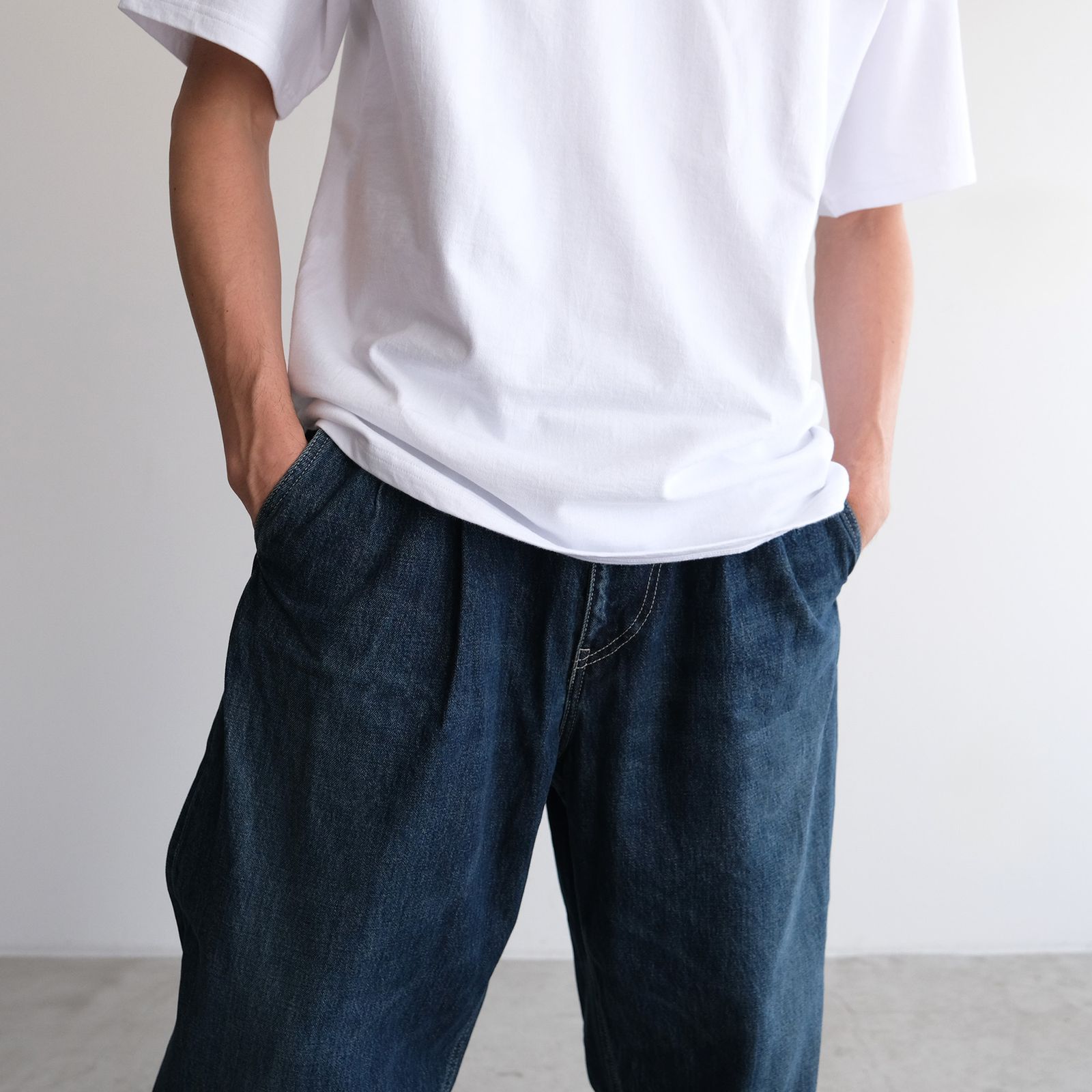 Selvage Denim Two Tuck Tapered Pants -パンツ-（Indigo Dark Fade / インディゴダークフェード）