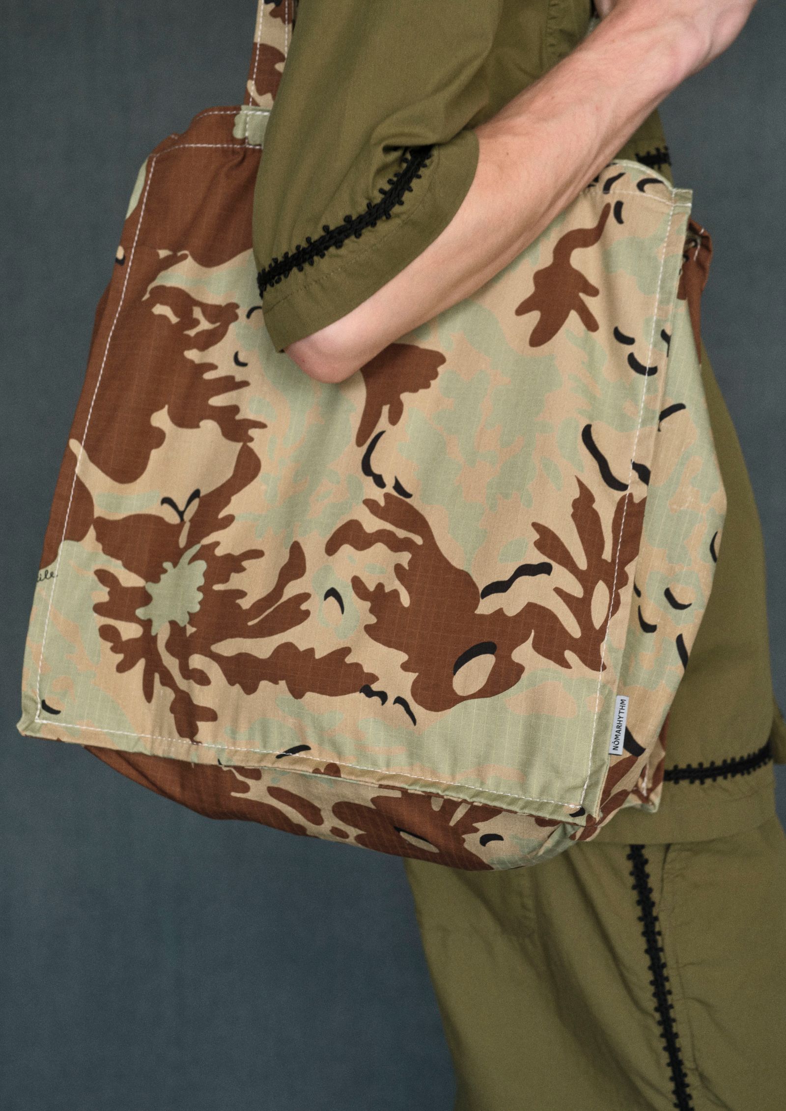 x Speakeasy Camo Flower 2-Handle Tote Bag -バッグ-（Beige / ベージュ）