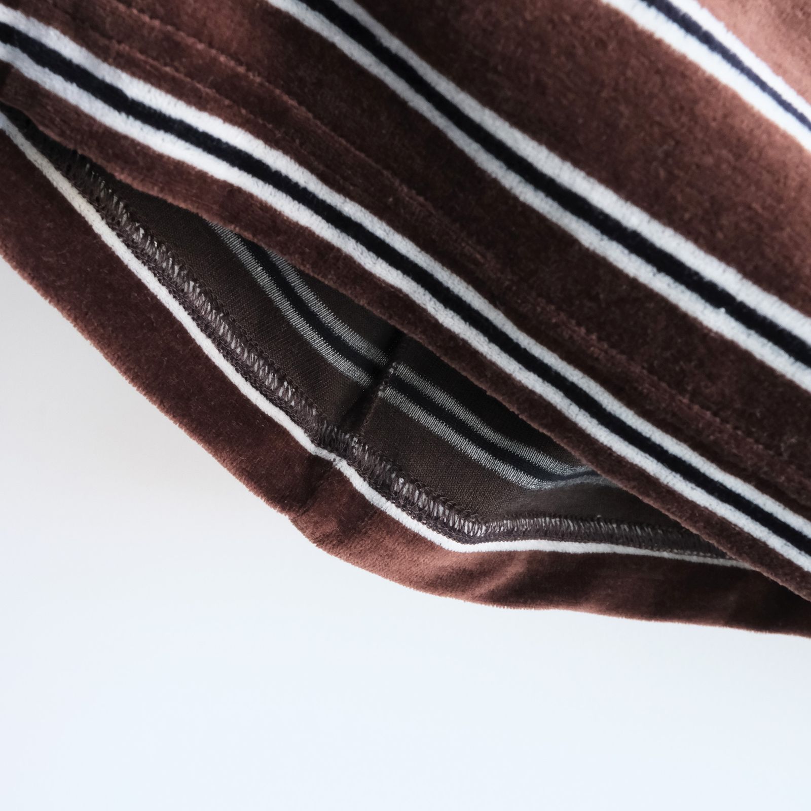 Velvet Border Long Sleeve Tee -Tシャツ-（Brown×Navy / ブラウン×ネイビー）