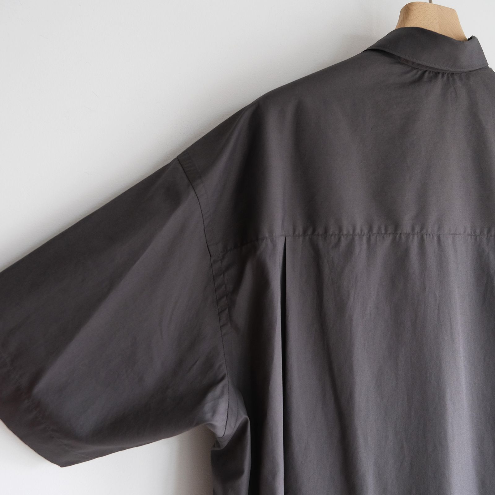 Broad S/S Oversized Regular Collar Shirt -シャツ-（C.Gray / C.グレー）GM261-50003B