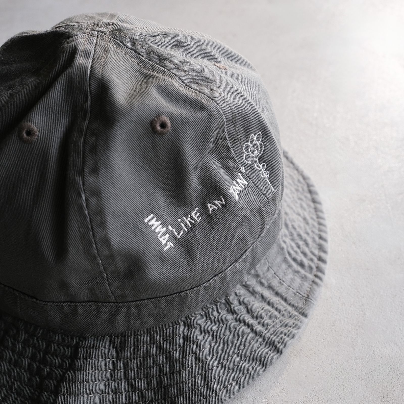 Embroidered Metro Hat -ハット-（Greige / グレージュ）