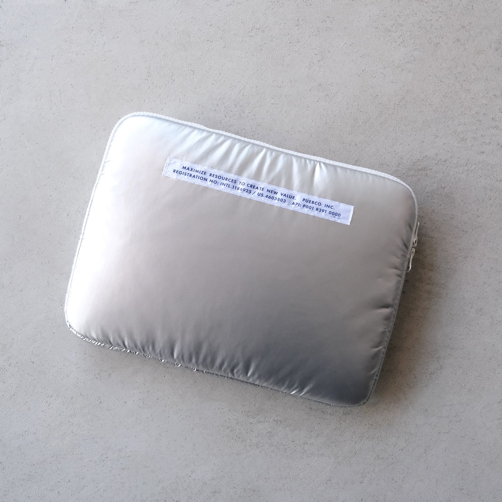 Space Style Laptop Case 13" -ラップトップケース-（Silver / シルバー）