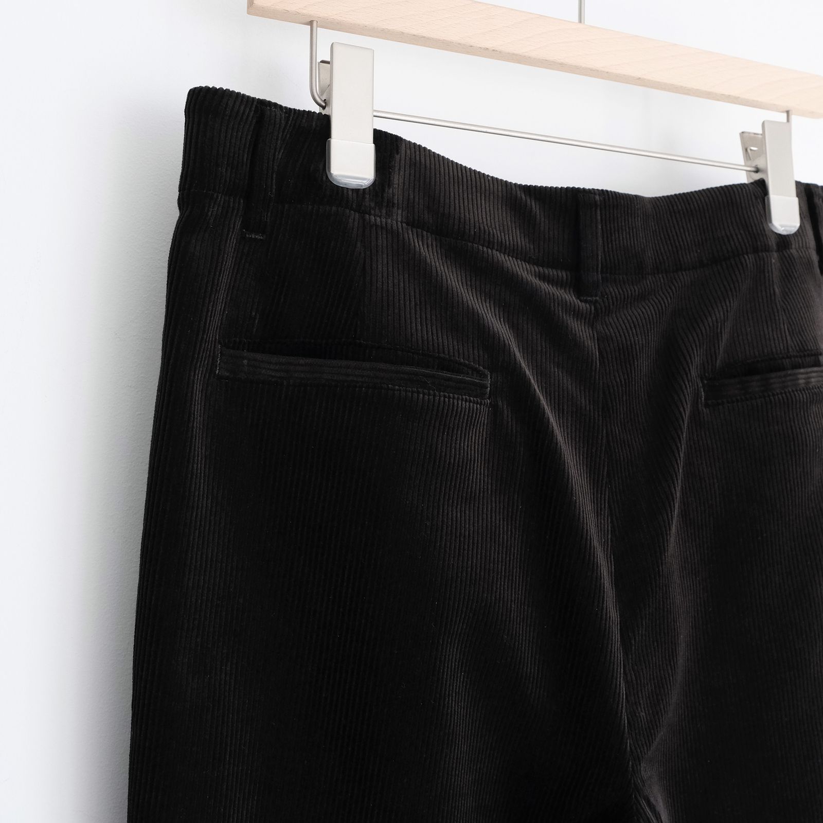 Suvin Corduroy Wide Straight Trousers -パンツ-（Black / ブラック）GU263-40213B
