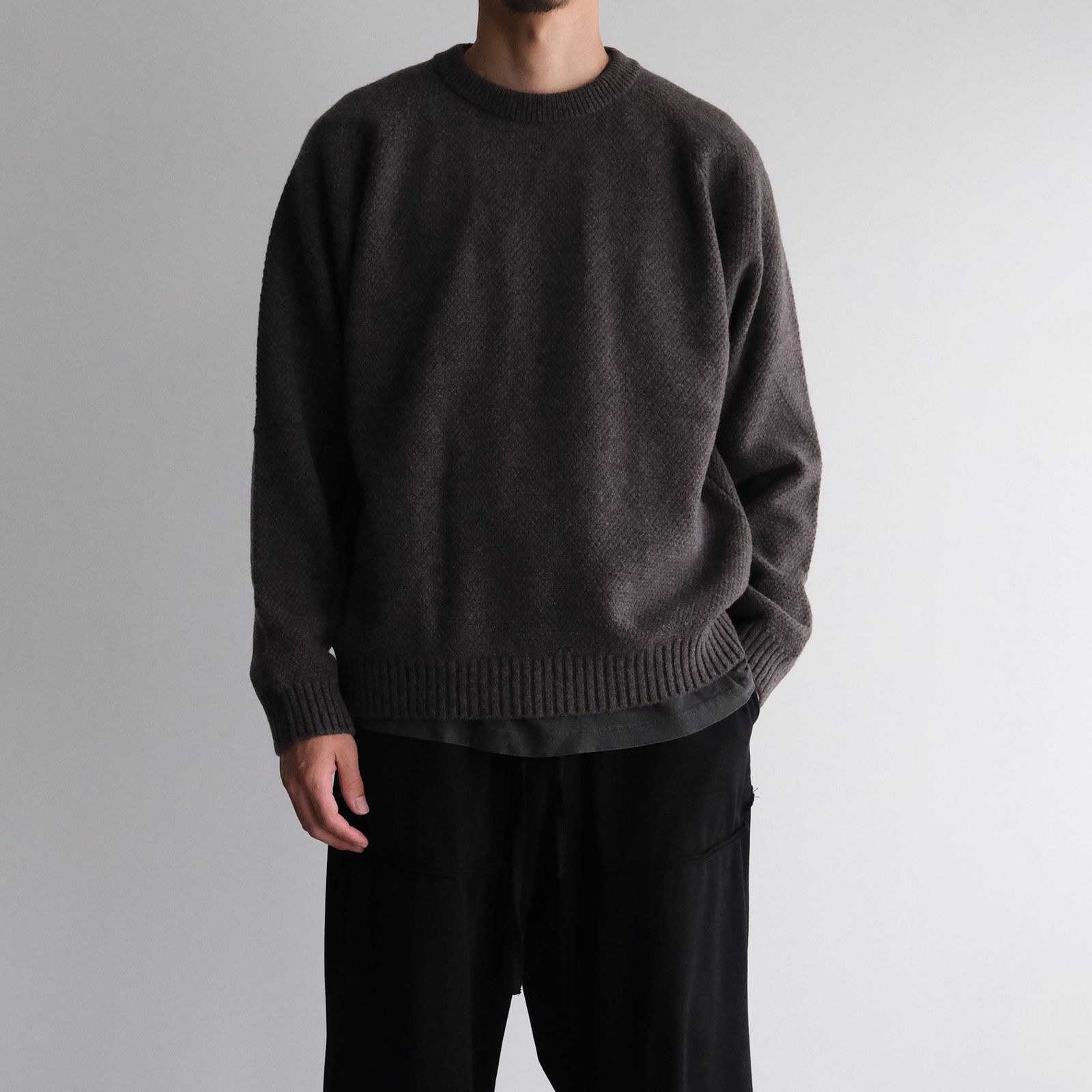 Lambs Wool Crewneck Sweater -ニット-（Brown / ブラウン）