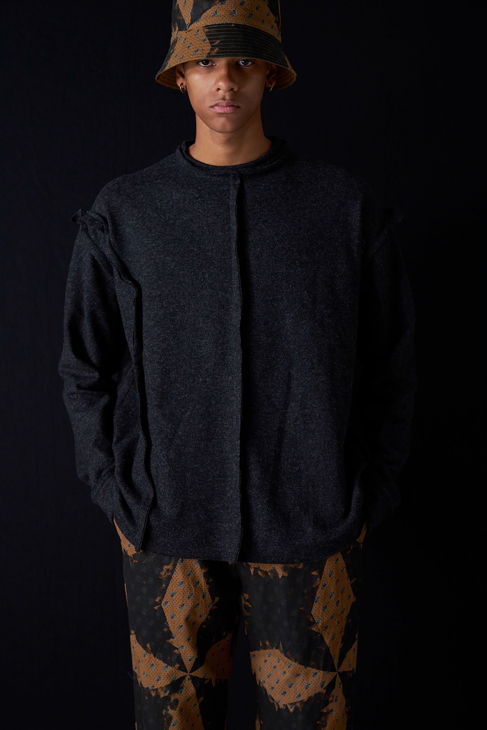 Assemblage Wool Tee -ニット-（Dark Gray / ダークグレー）