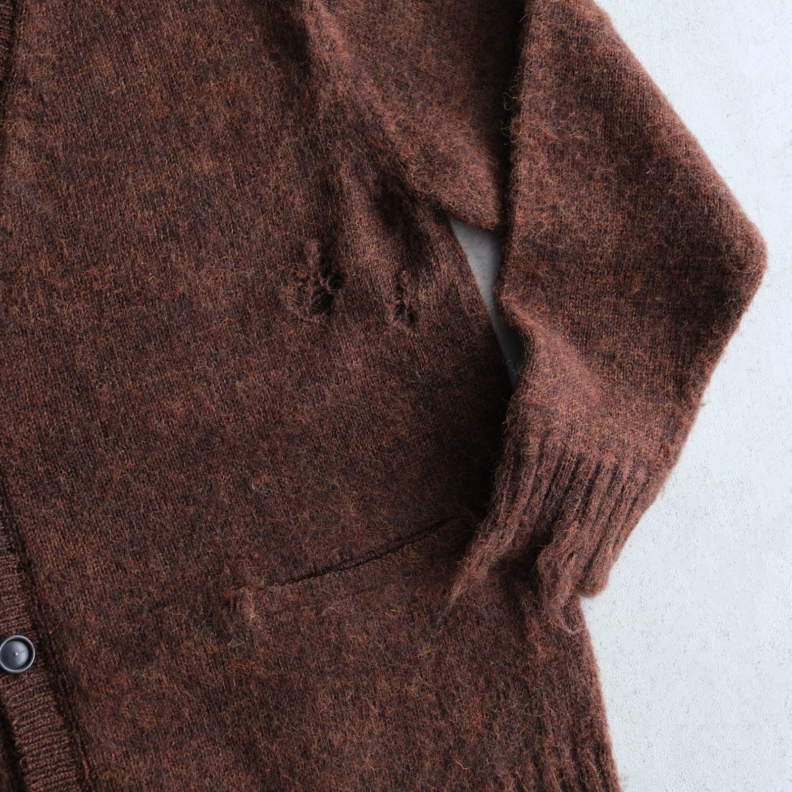 Distressed Knit Cardigan -カーディガン-（Brown / ブラウン）