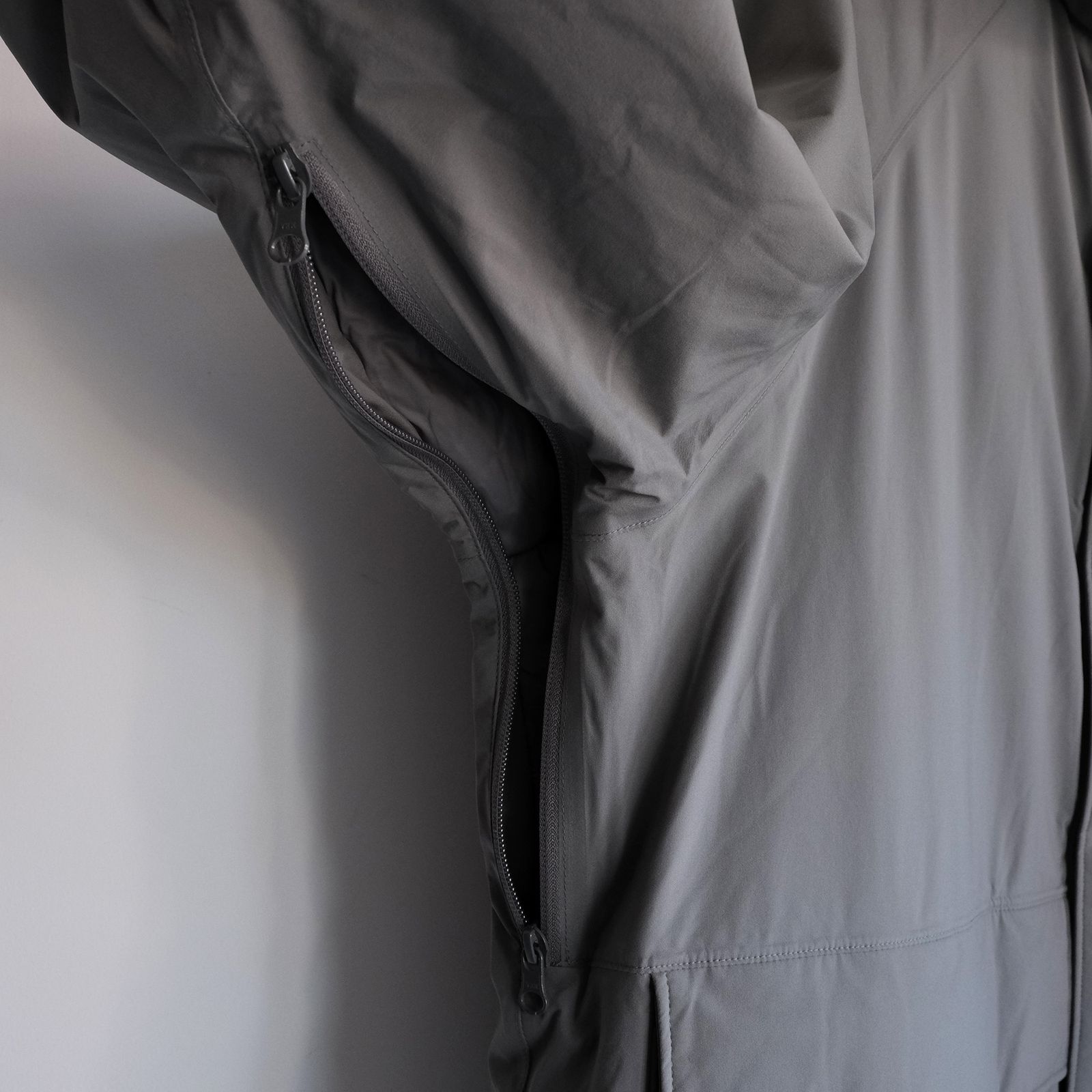 PERTEX SHIELD Insulated Military Parka -ジャケット-（Stone Gray / ストーングレー）GM263-30271