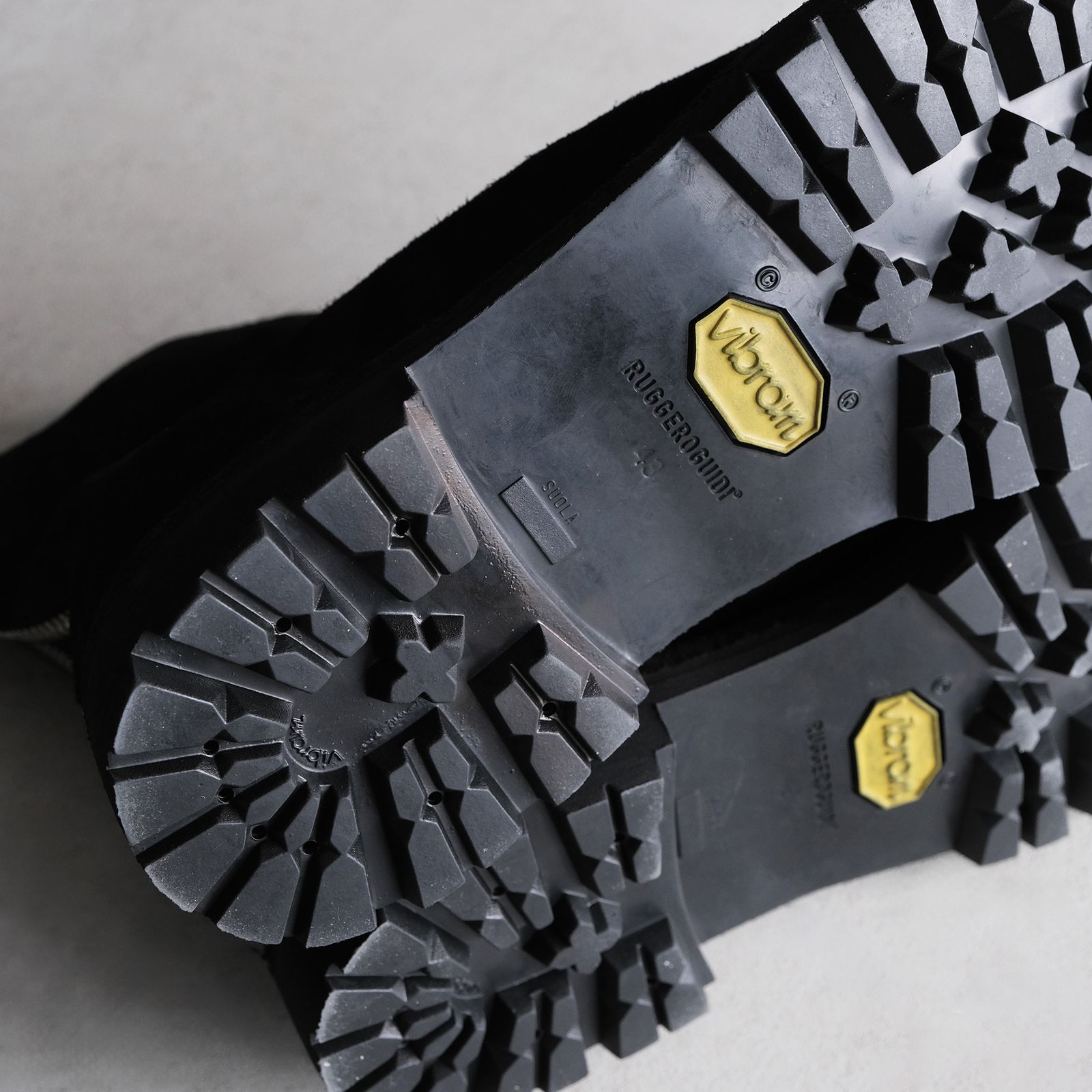 796V_N Horse Reverse Back Zip Boot -ブーツ-（Black / ブラック）