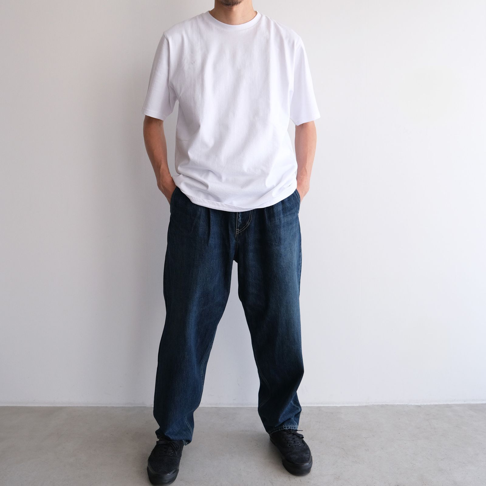 Selvage Denim Two Tuck Tapered Pants -パンツ-（Indigo Dark Fade / インディゴダークフェード）