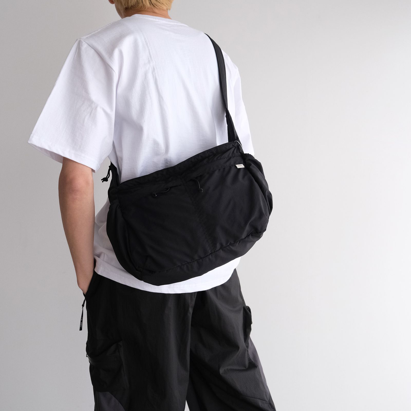 Nylon Shoulder Bag -バッグ-（Black / ブラック）