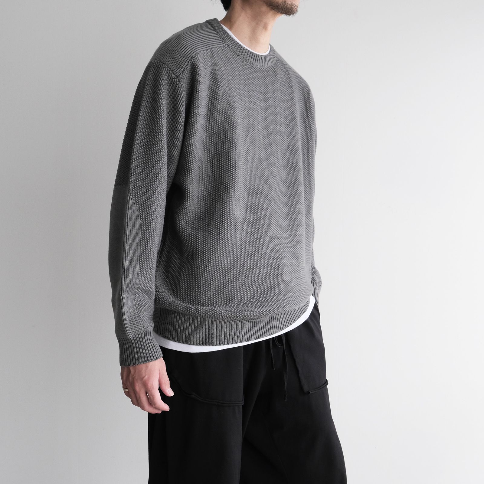 Soft Wool Command Sweather -ニット-（Stone Gray / ストーングレー）GU263-80600