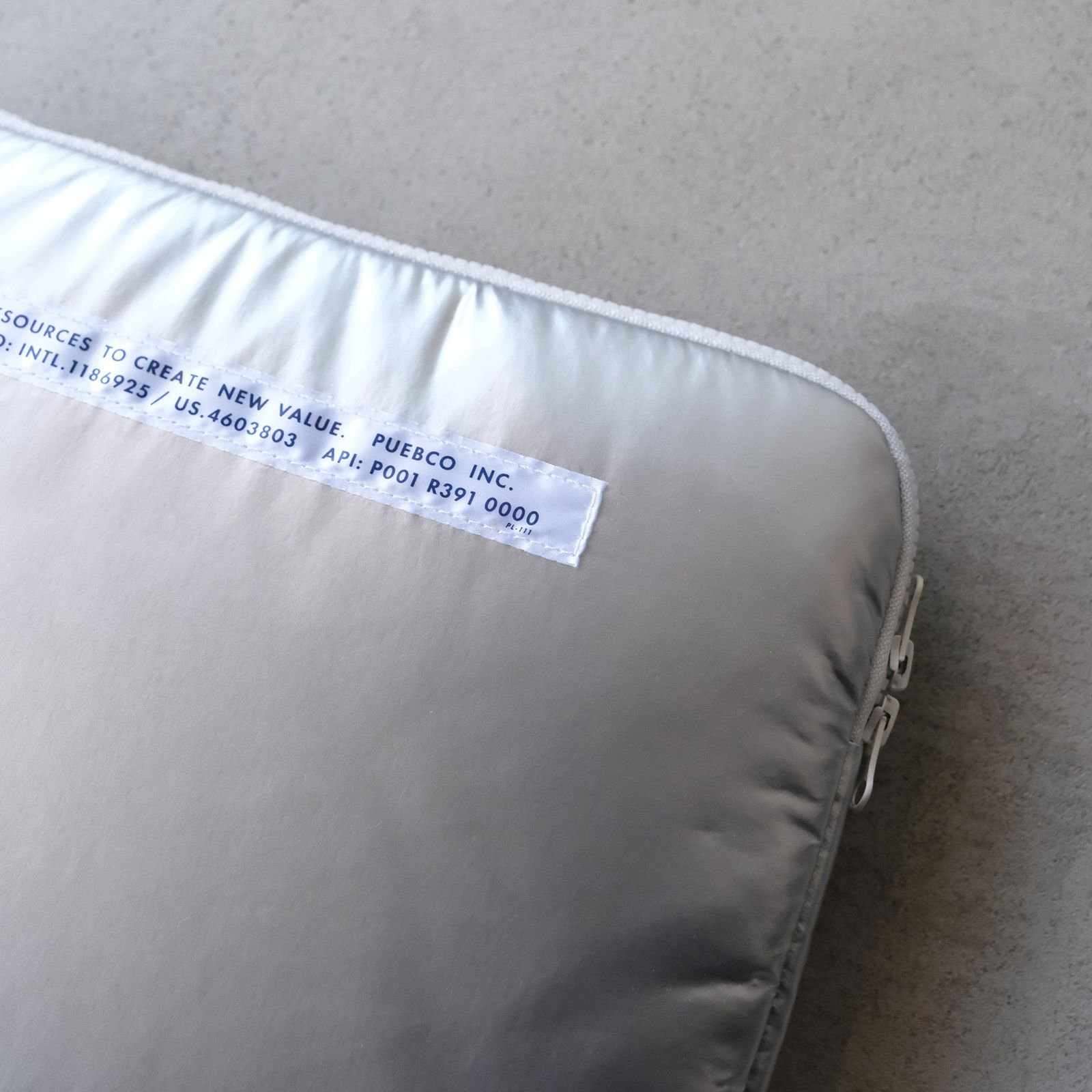 Space Style Laptop Case 13" -ラップトップケース-（Silver / シルバー）