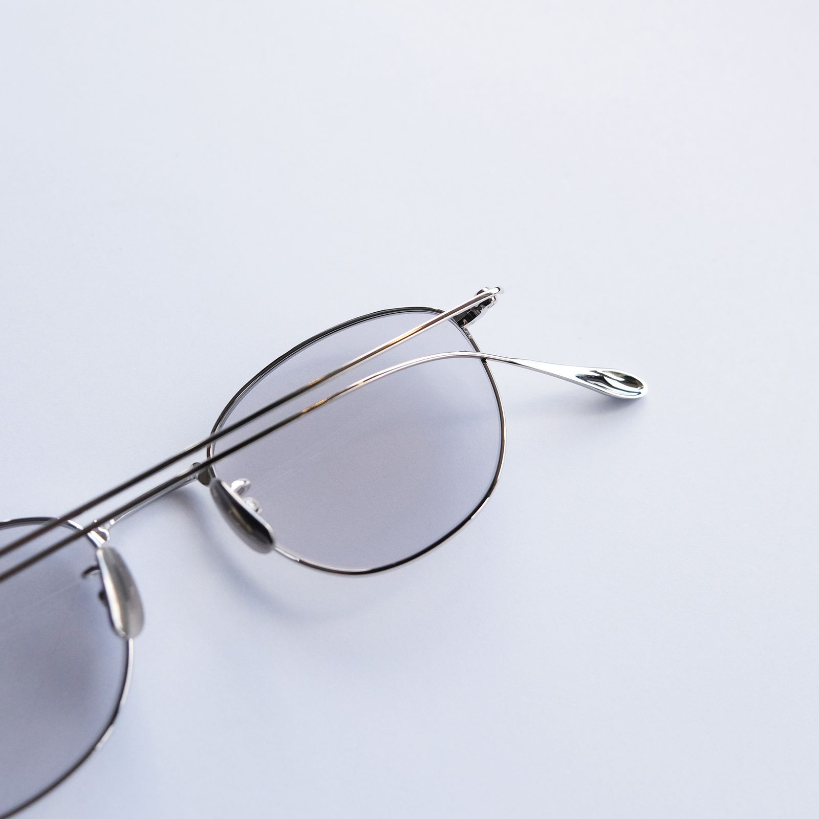 "KOUGETSU" Plutinum Silver × Clear to D.Gray (調光モデル) -サングラス-