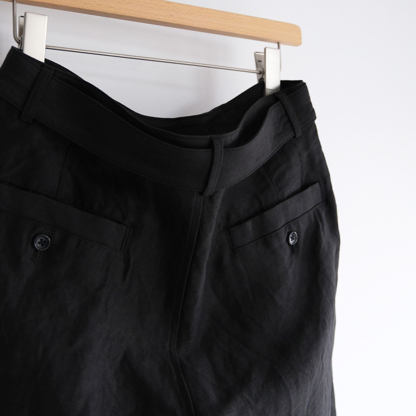 Linen Cupro Back Satin Belted Pants -パンツ-（Black / ブラック）GM261-40371