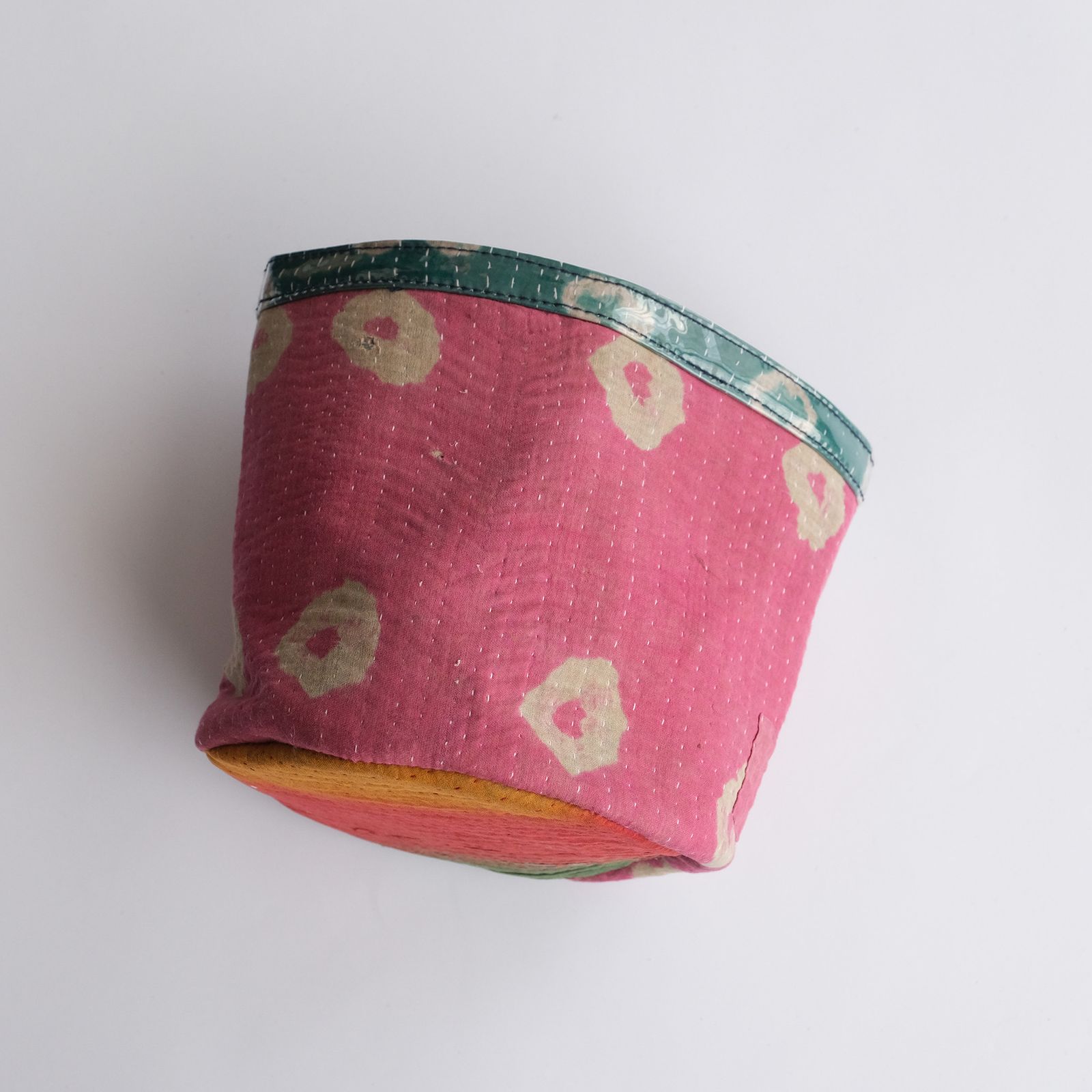Covered Vintage Kantha Guilt Organizer -オーガナイザー-（ASSORT / アソート）