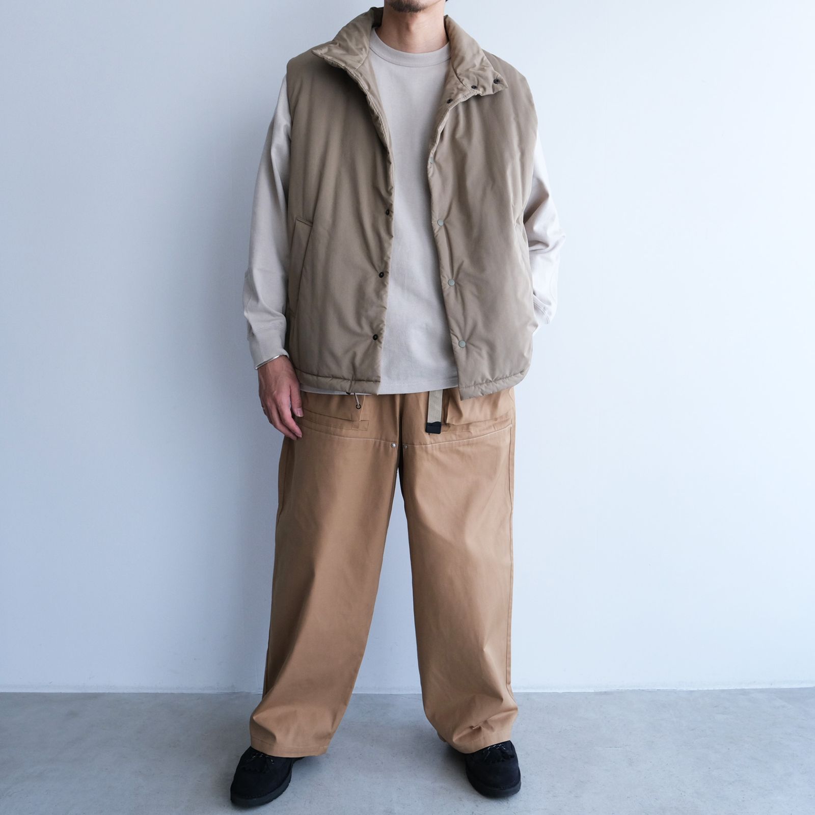 Vintage Nylon Twill Padded Vest -ベスト-（Beige / ベージュ）
