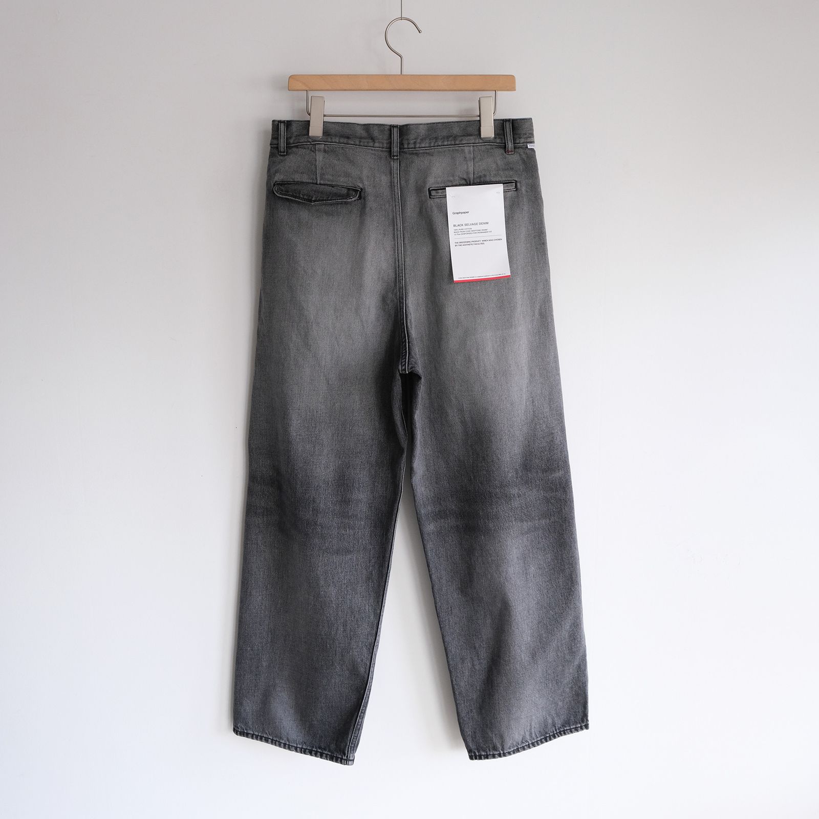Selvage Denim Two Tuck Pants -デニムパンツ-（Black Light Fade / ブラックライトフェード）GU261-40061LB