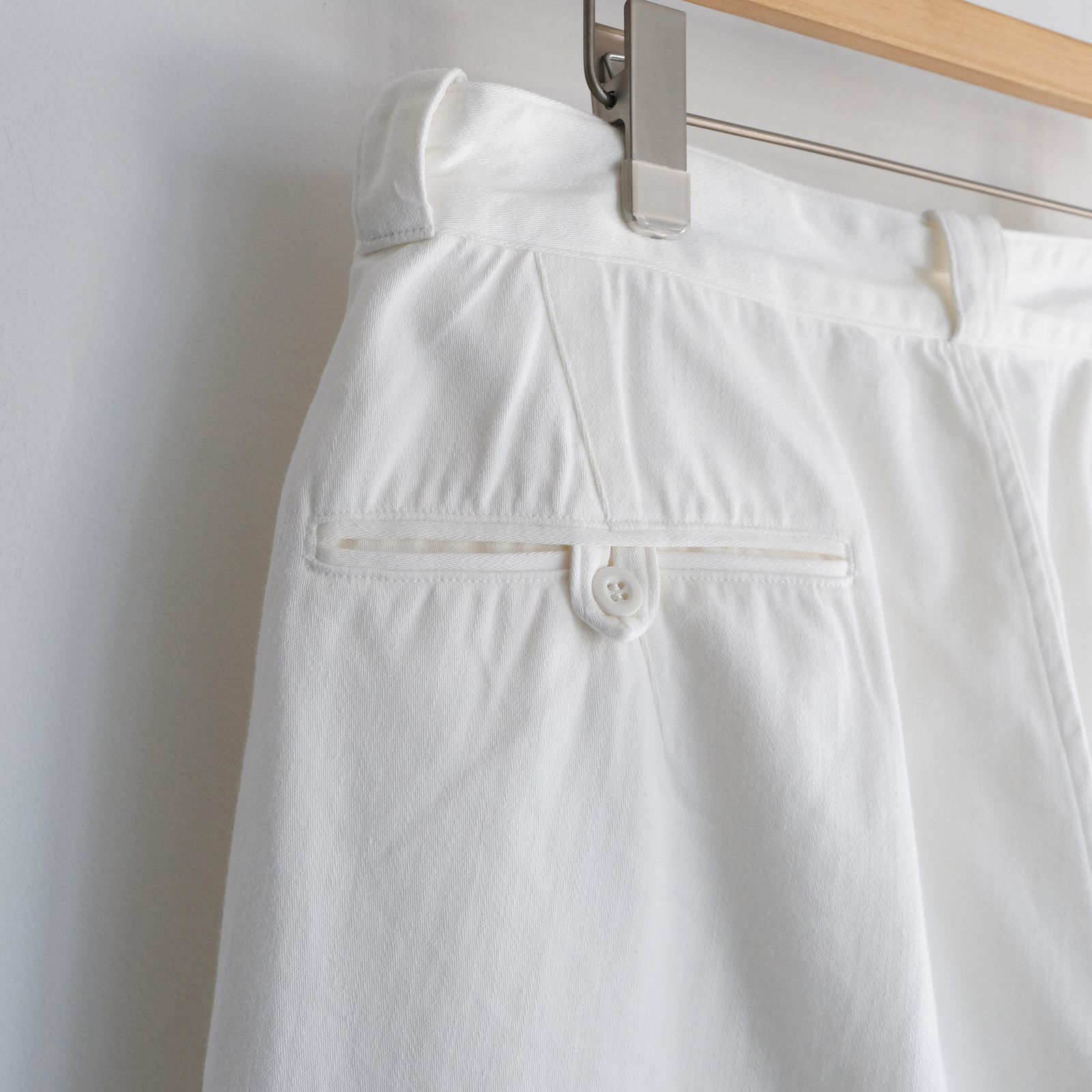 Satin Military Pants -パンツ-（Off White / オフホワイト）