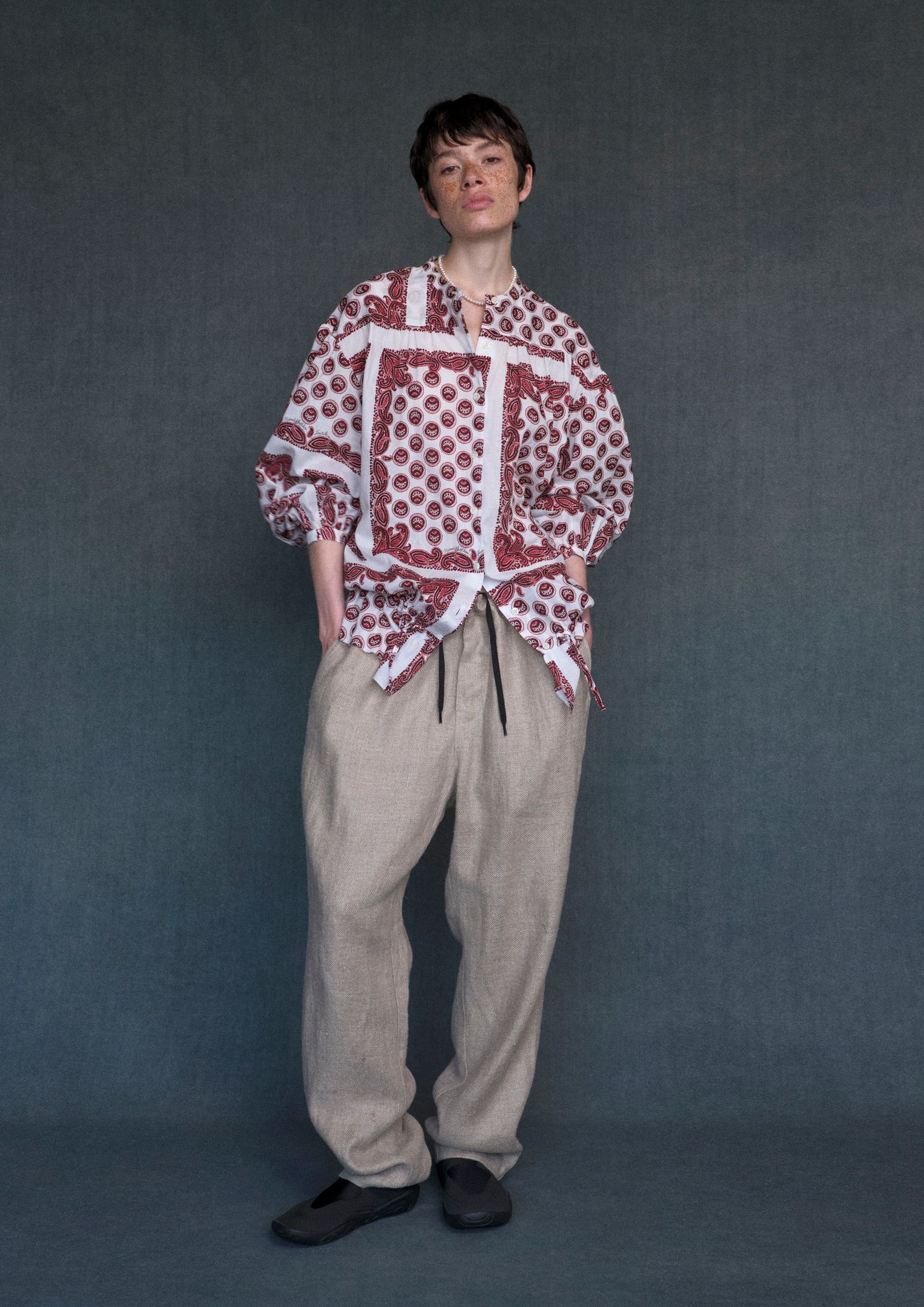 Paisley Gathered Blouse -ブラウス-（Brown / ブラウン）