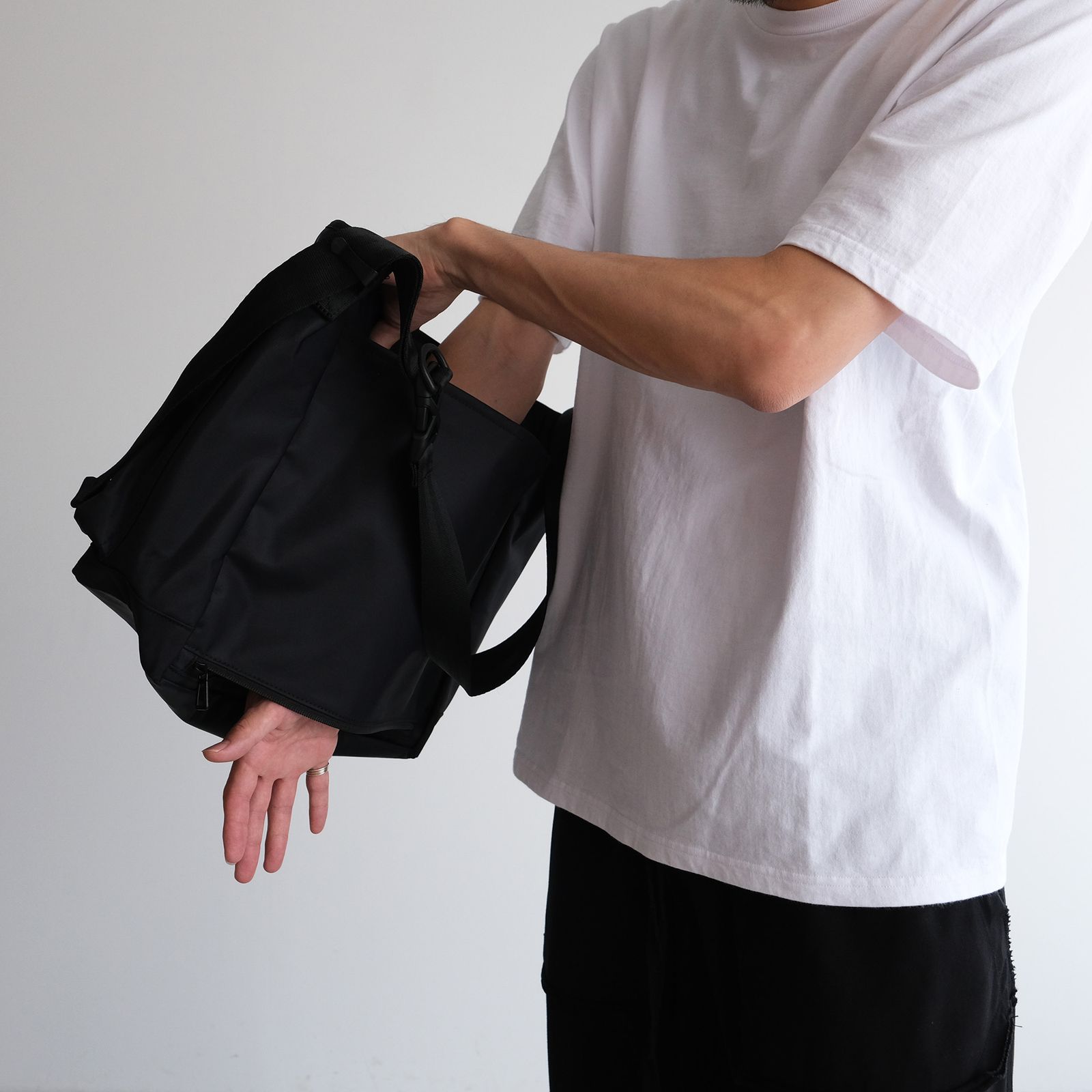 Recycle Twill Courier Shoulder -バッグ-（Black / ブラック）