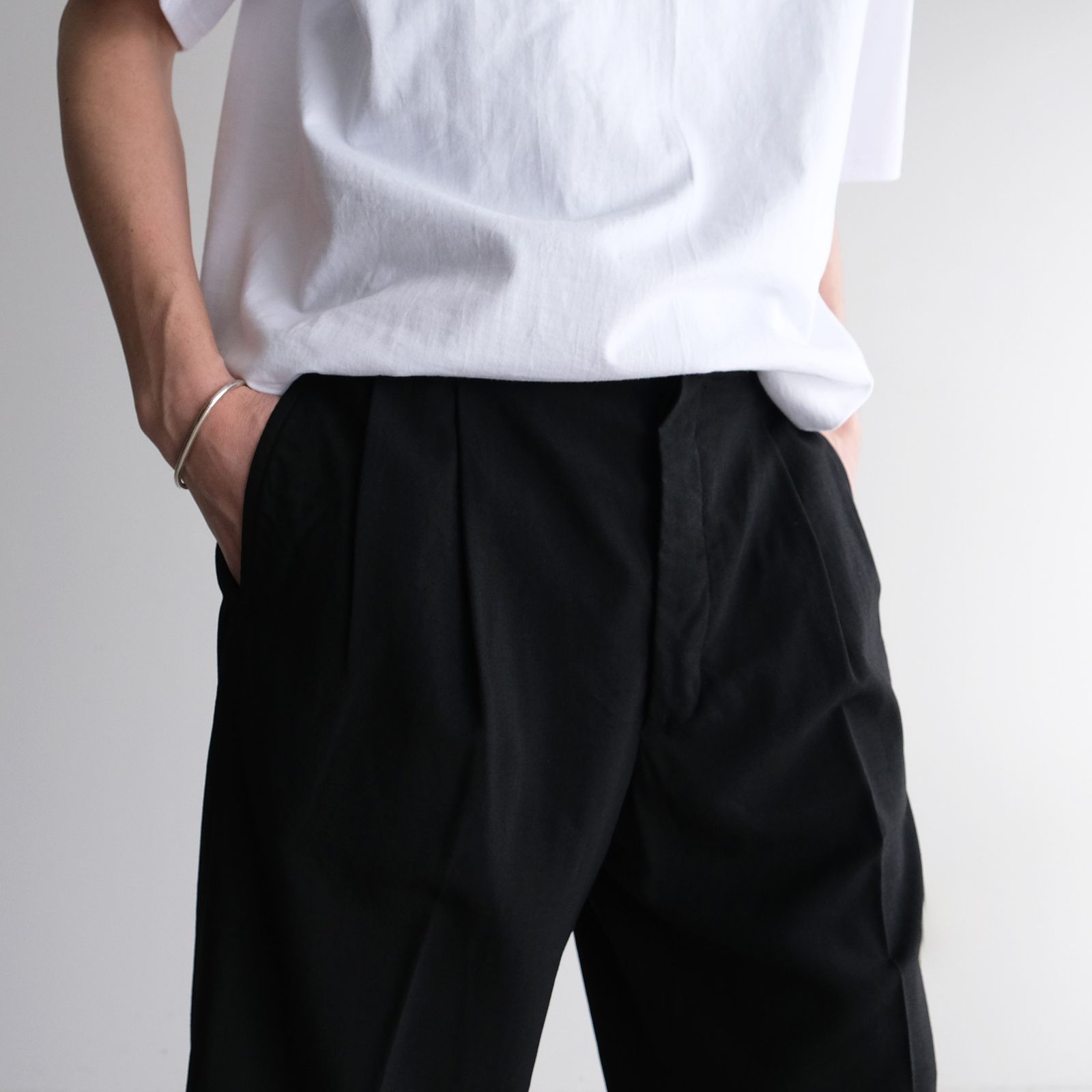 Wool 2 Tuck Trousers -パンツ-（Black / ブラック）