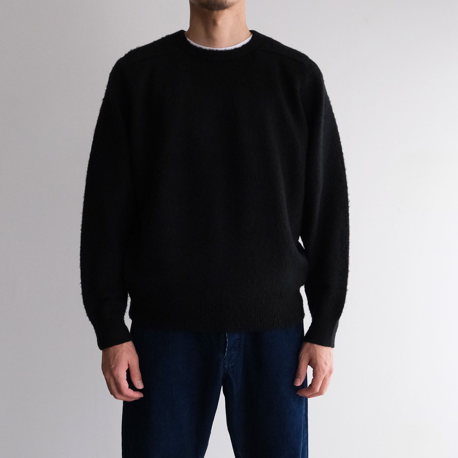 Wool Saddle Shoulder Crew Neck  -ニット-（Black / ブラック）