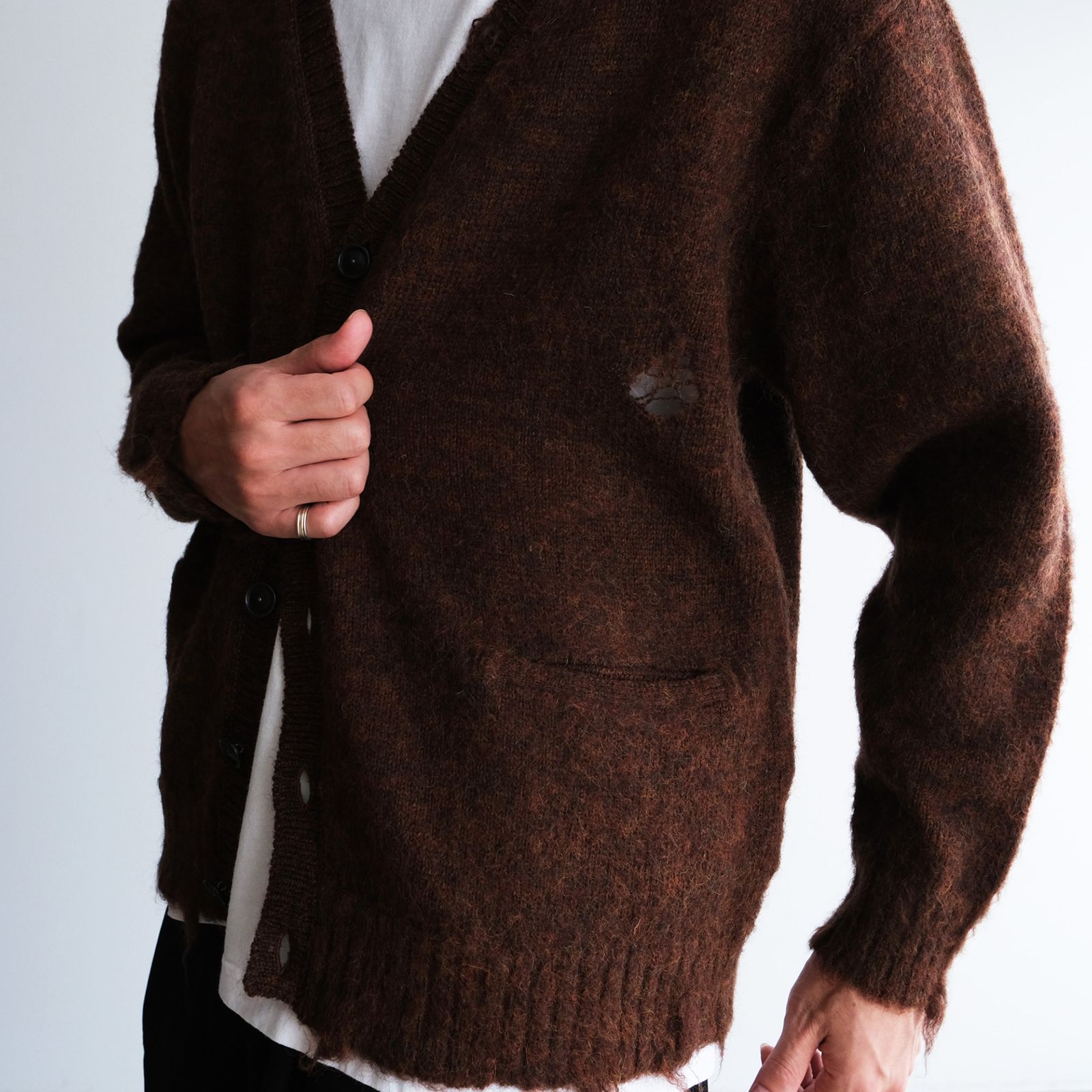 Distressed Knit Cardigan -カーディガン-（Brown / ブラウン）
