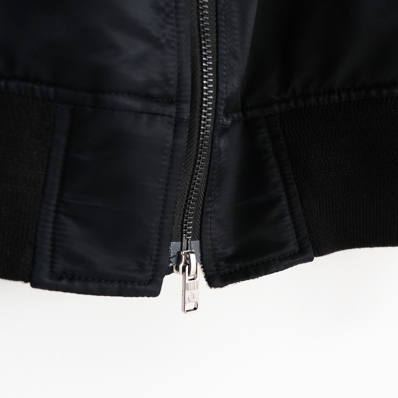 The Craft Hand Embroidery Flight Jacket -ジャケット-（Black / ブラック）
