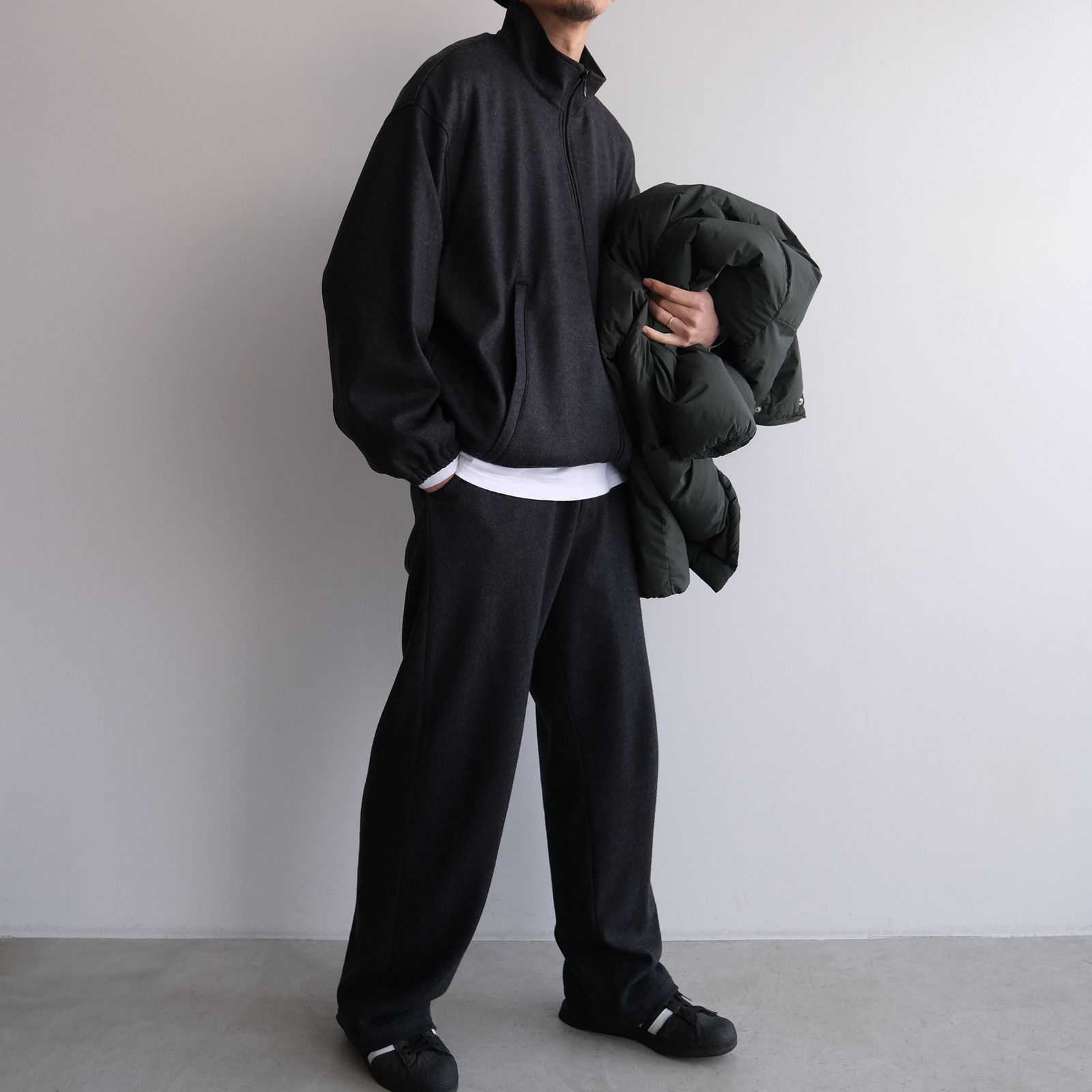 STYLE NO. 196 selected brand：Graphpaper