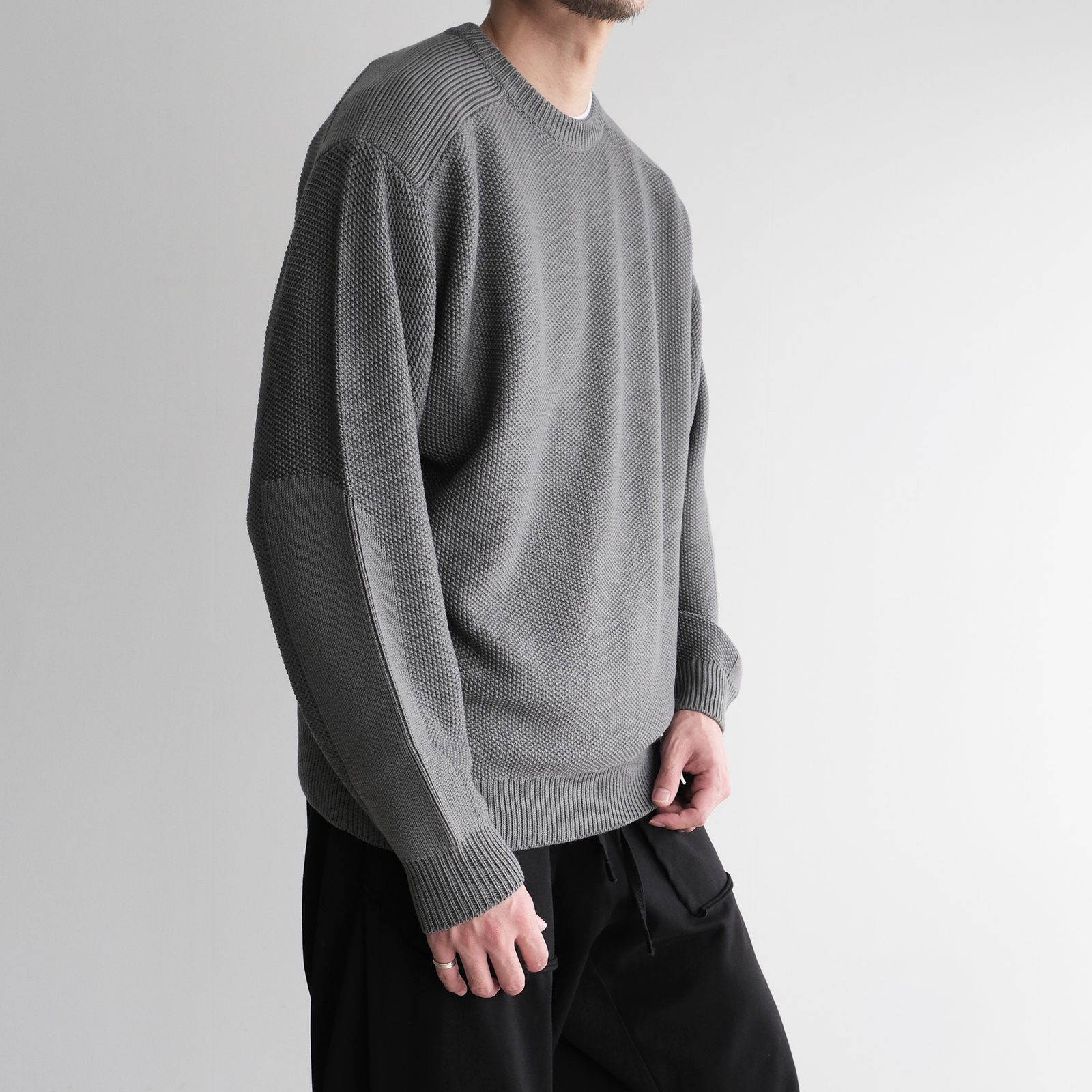 Soft Wool Command Sweather -ニット-（Stone Gray / ストーングレー）GU263-80600