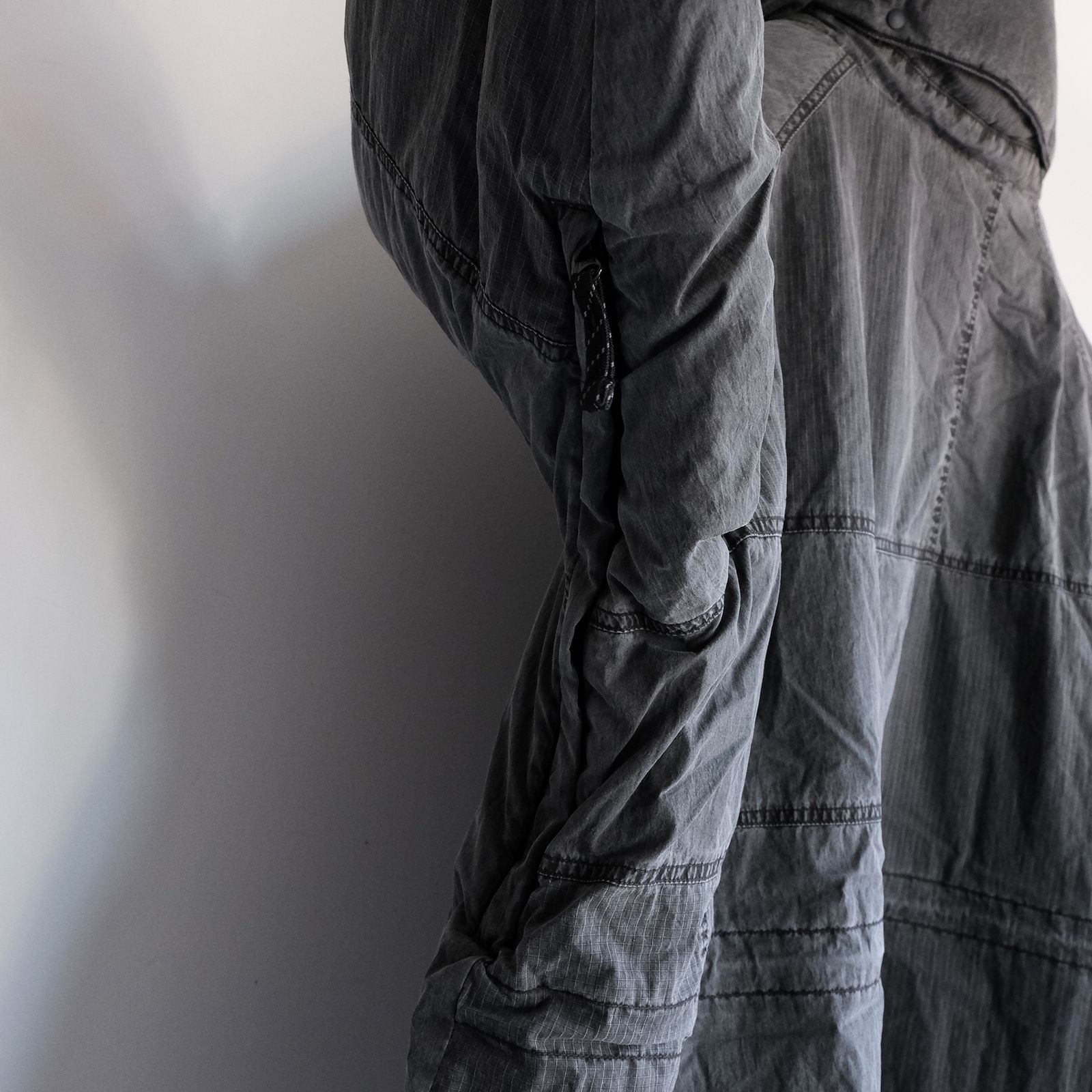 Padded Tactical Field Coat（INNAT×WILD THINGS）-コート-（Black / ブラック）