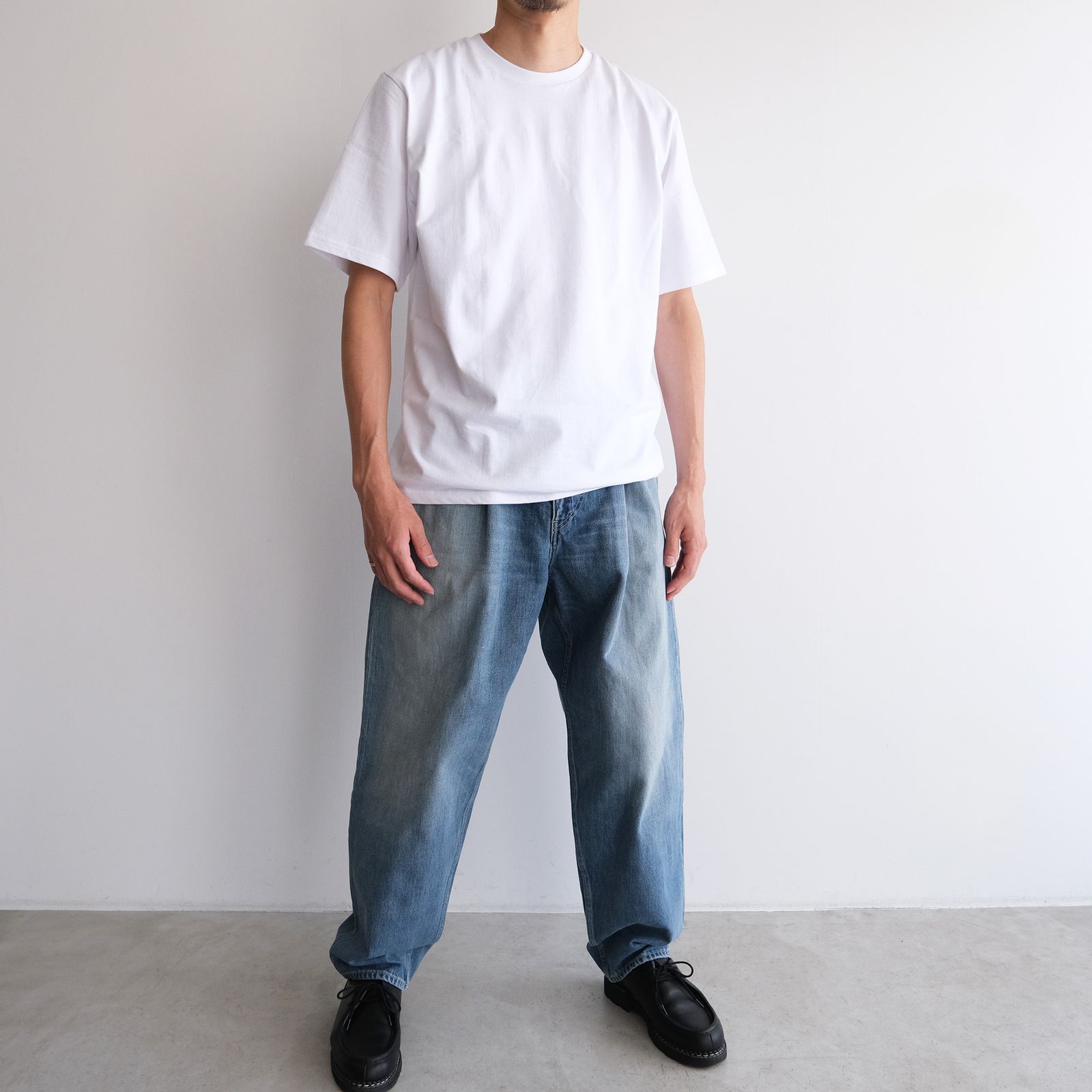 Selvage Denim Two Tuck Tapered Pants -パンツ-（Indigo Light Fade / インディゴライトフェード）