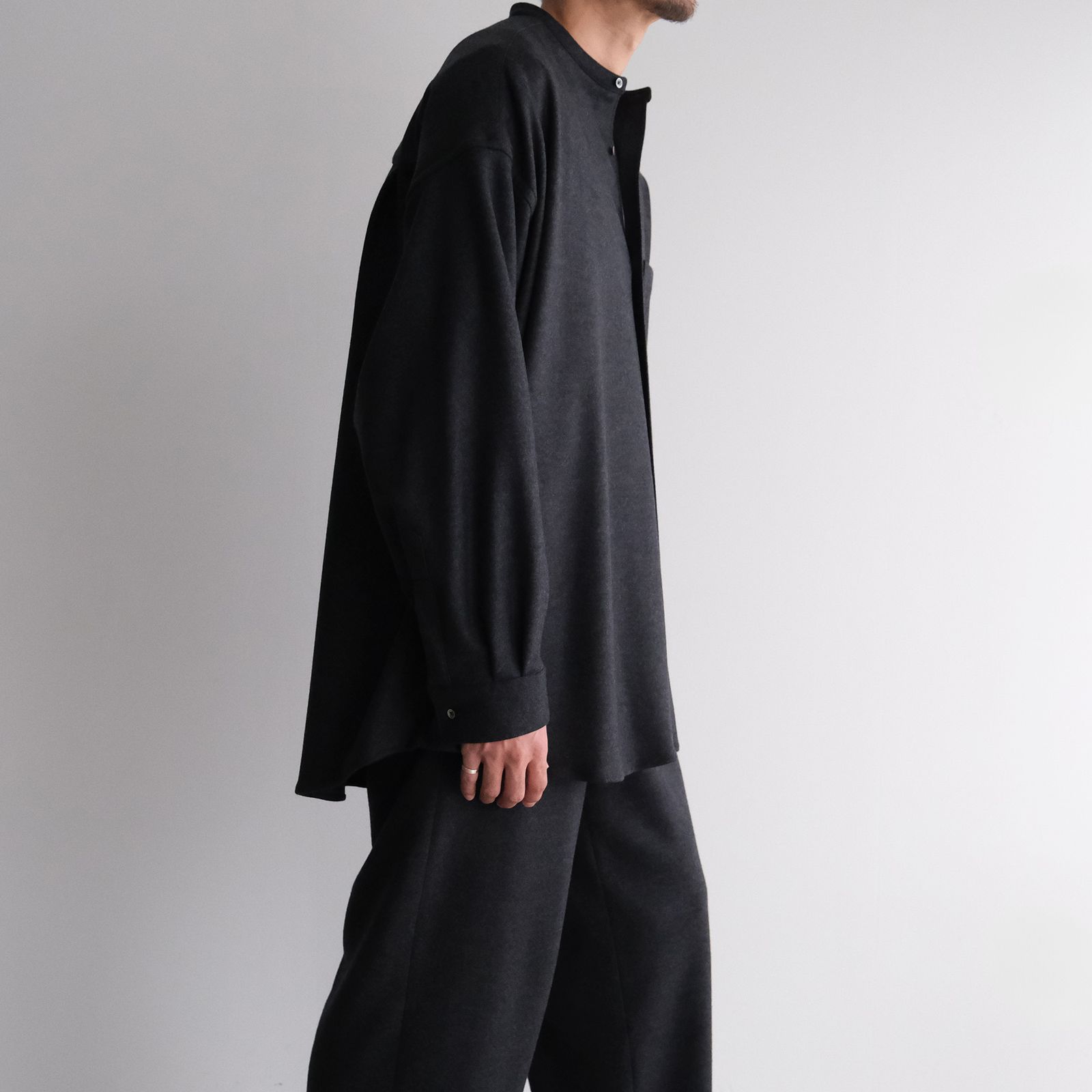 Wool Smooth Flannel Oversized Band Collar Shirt -オーバーサイズシャツ-（Gray / グレー）GU253-50222B