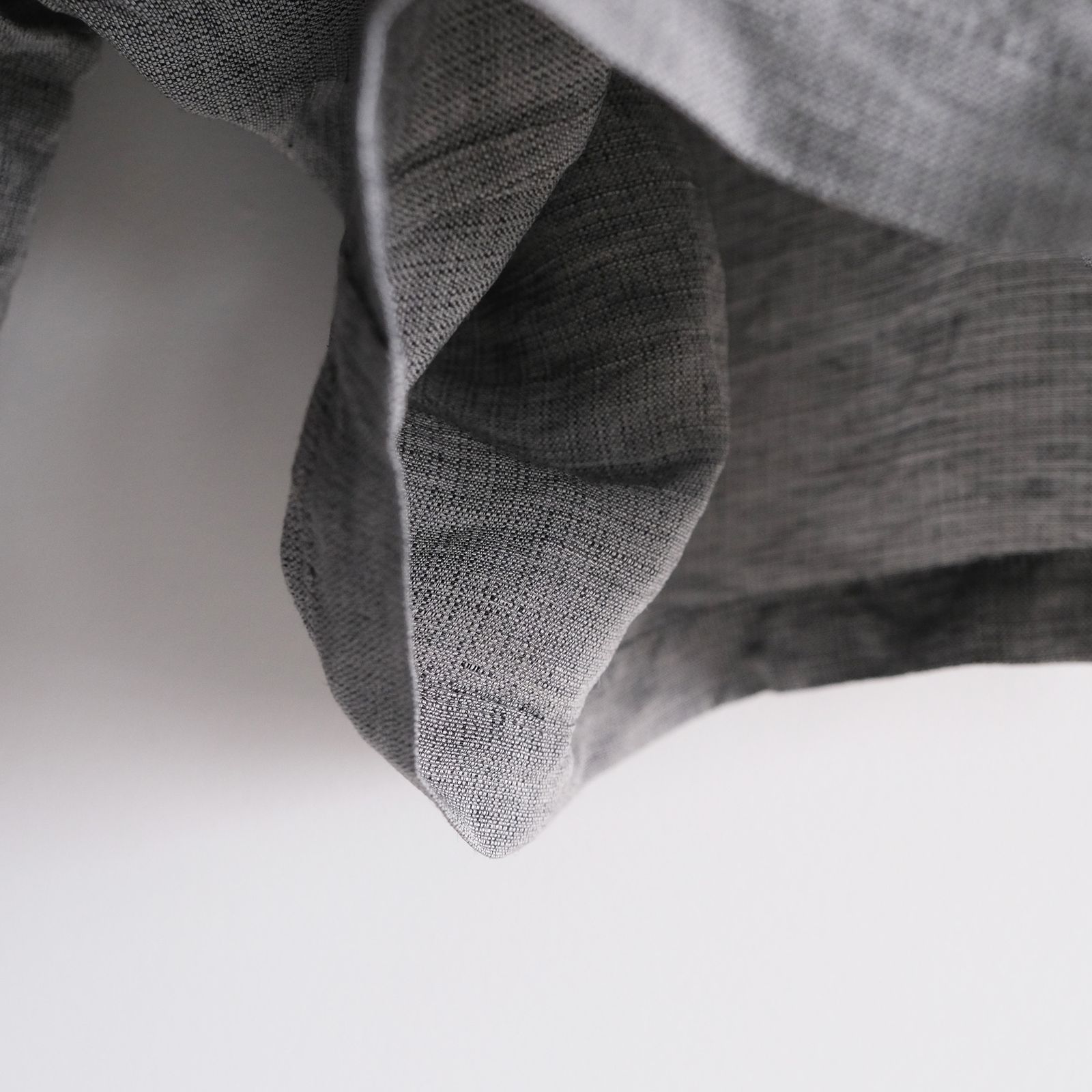 Linen Cupro Hopsack Military Shorts -ショーツ-（Gray / グレー）GM261-40378