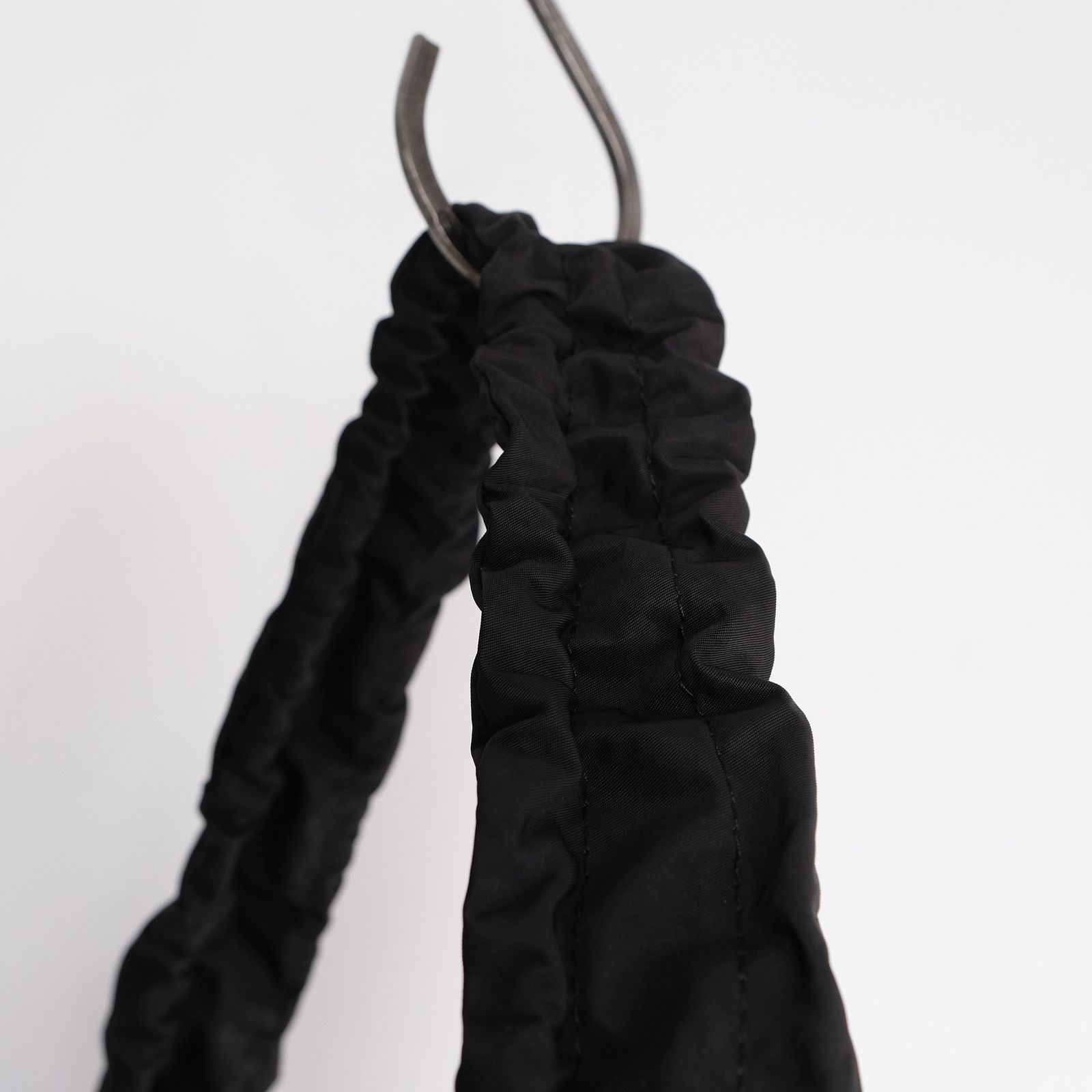 Textured Twill Body Bag -バッグ-（Black / ブラック）