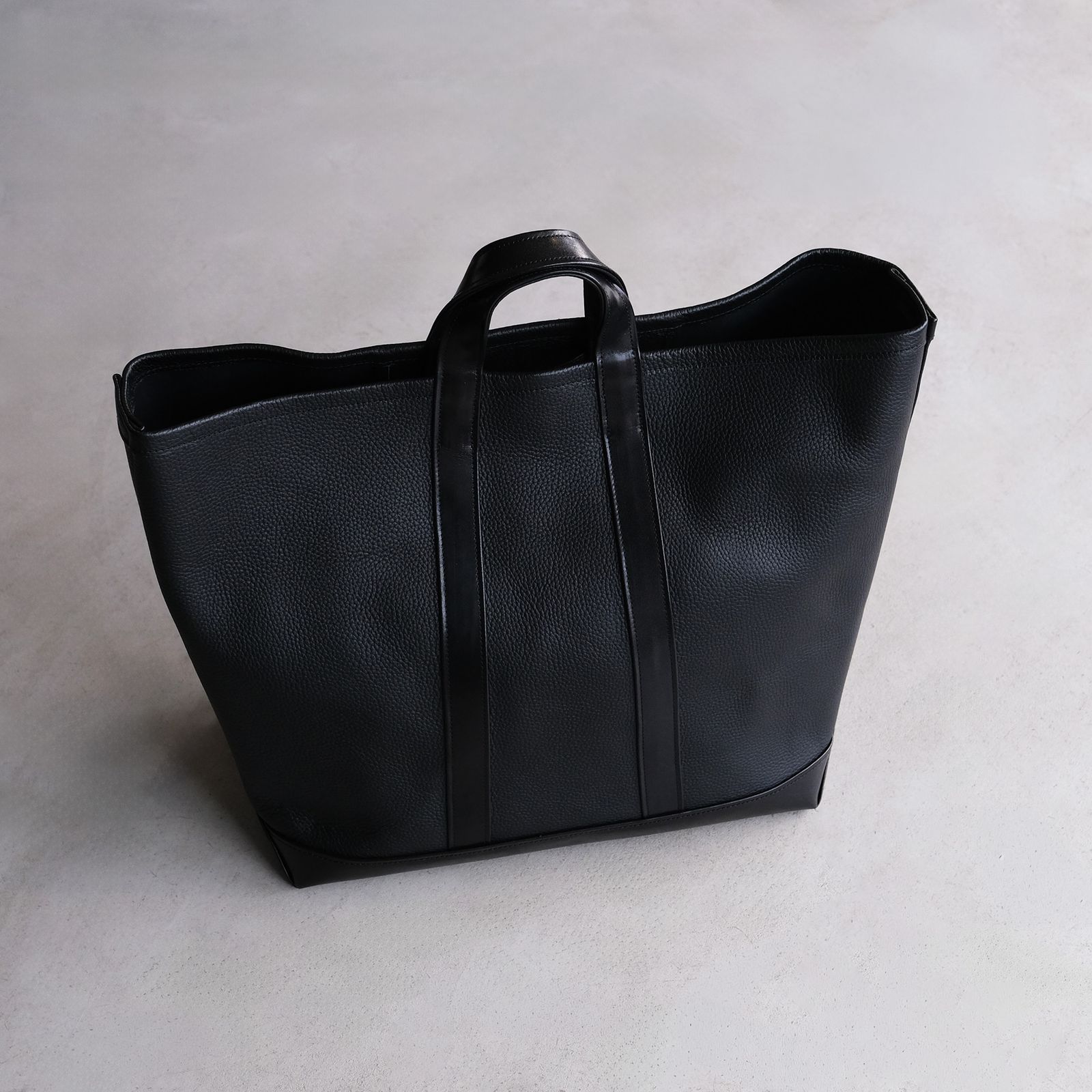 Day Tote Bag L -バッグ-（Black / ブラック）