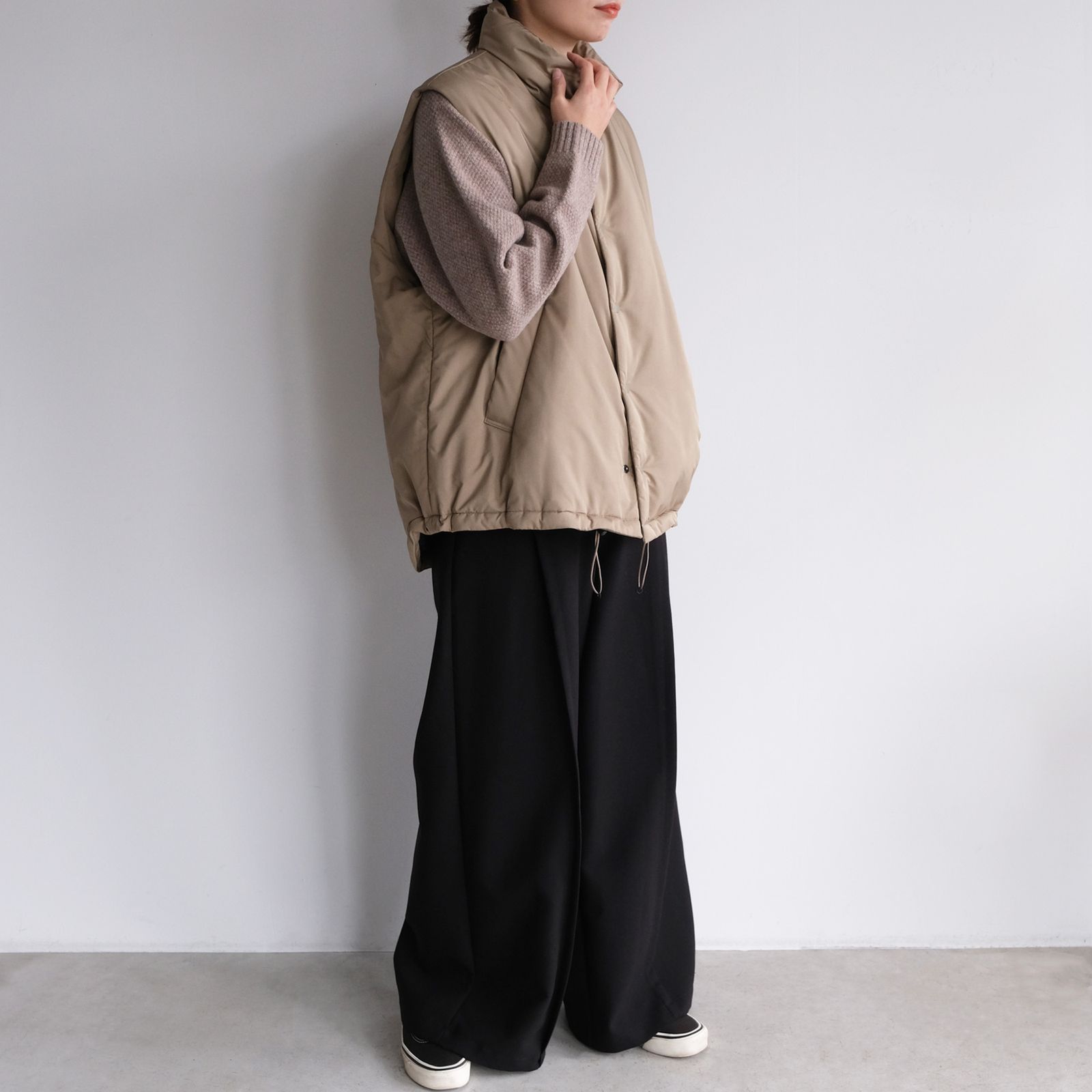 Vintage Nylon Twill Padded Vest -ベスト-（Beige / ベージュ）