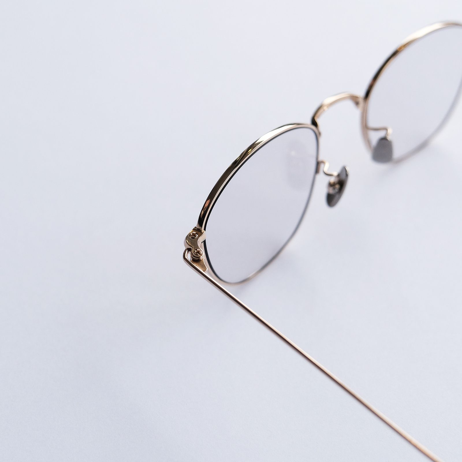 "KOUGETSU" Champagne Gold × Clear to D.Gray (調光モデル) -サングラス-