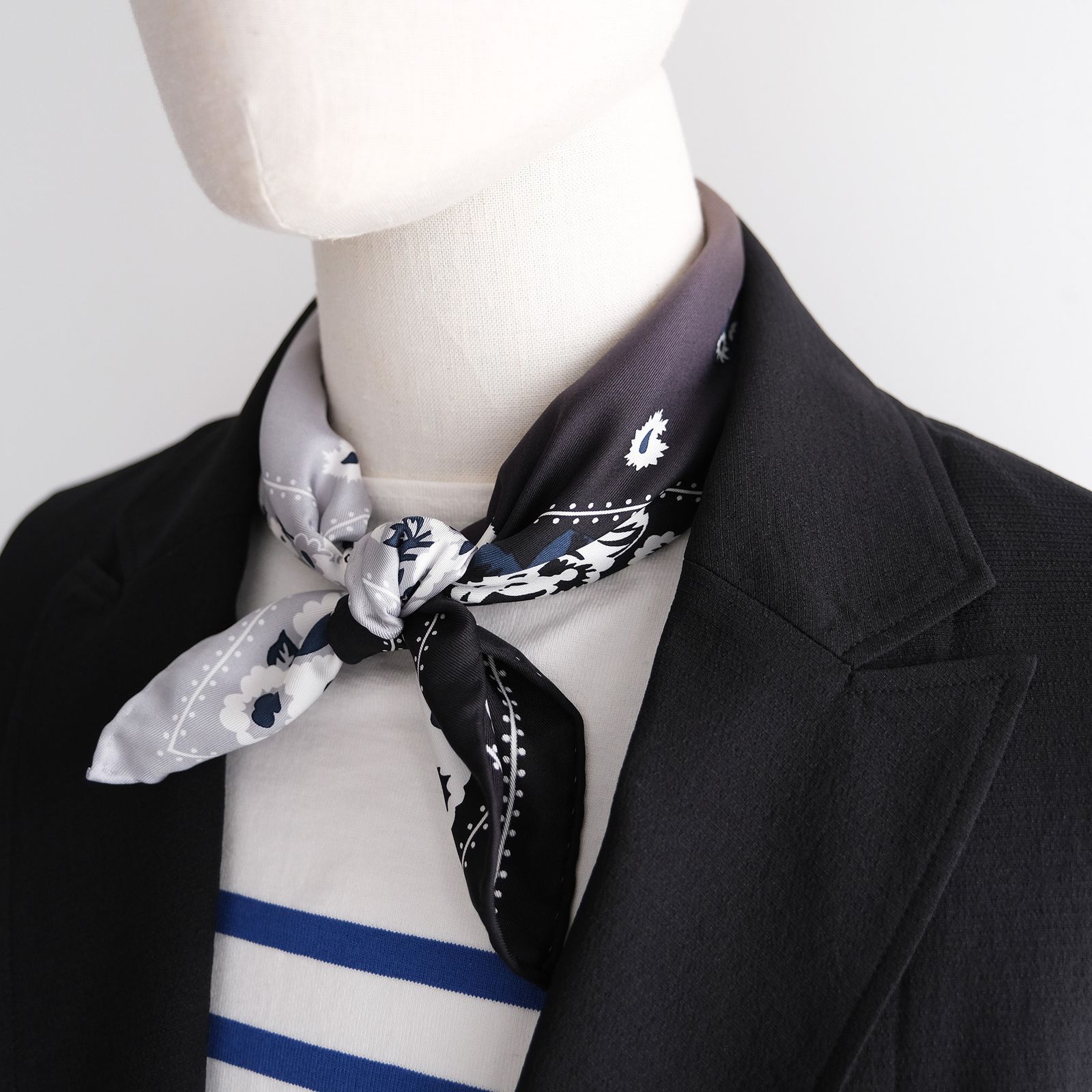 DYG Gradation Silk Bandana -バンダナ-（Black×Gray / ブラック×グレー）