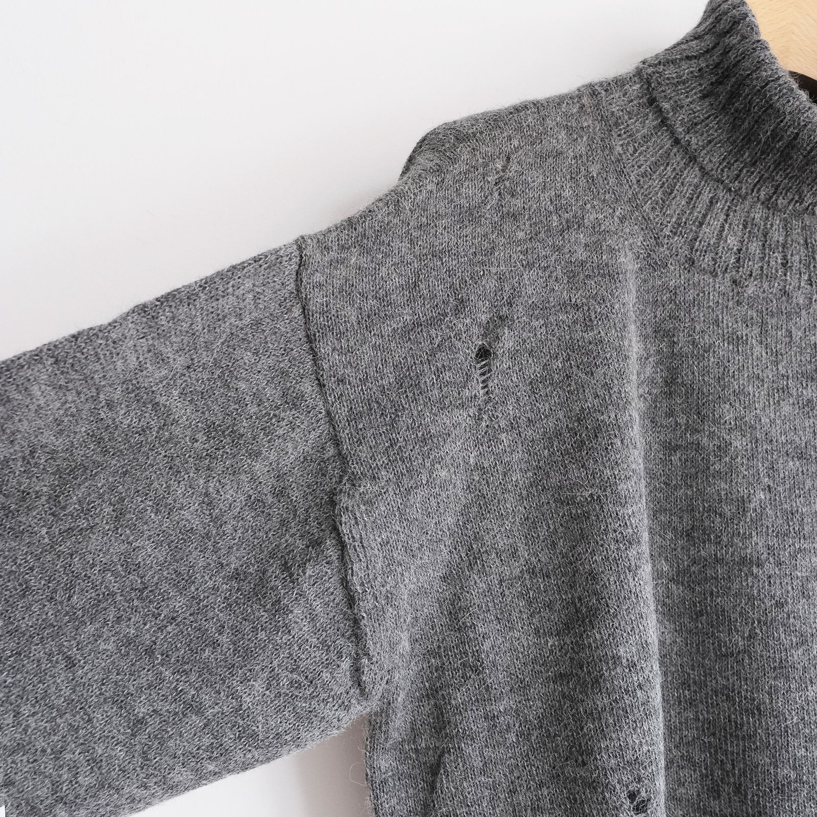 Turtleneck Sweater -ニット-（Gray / グレー）