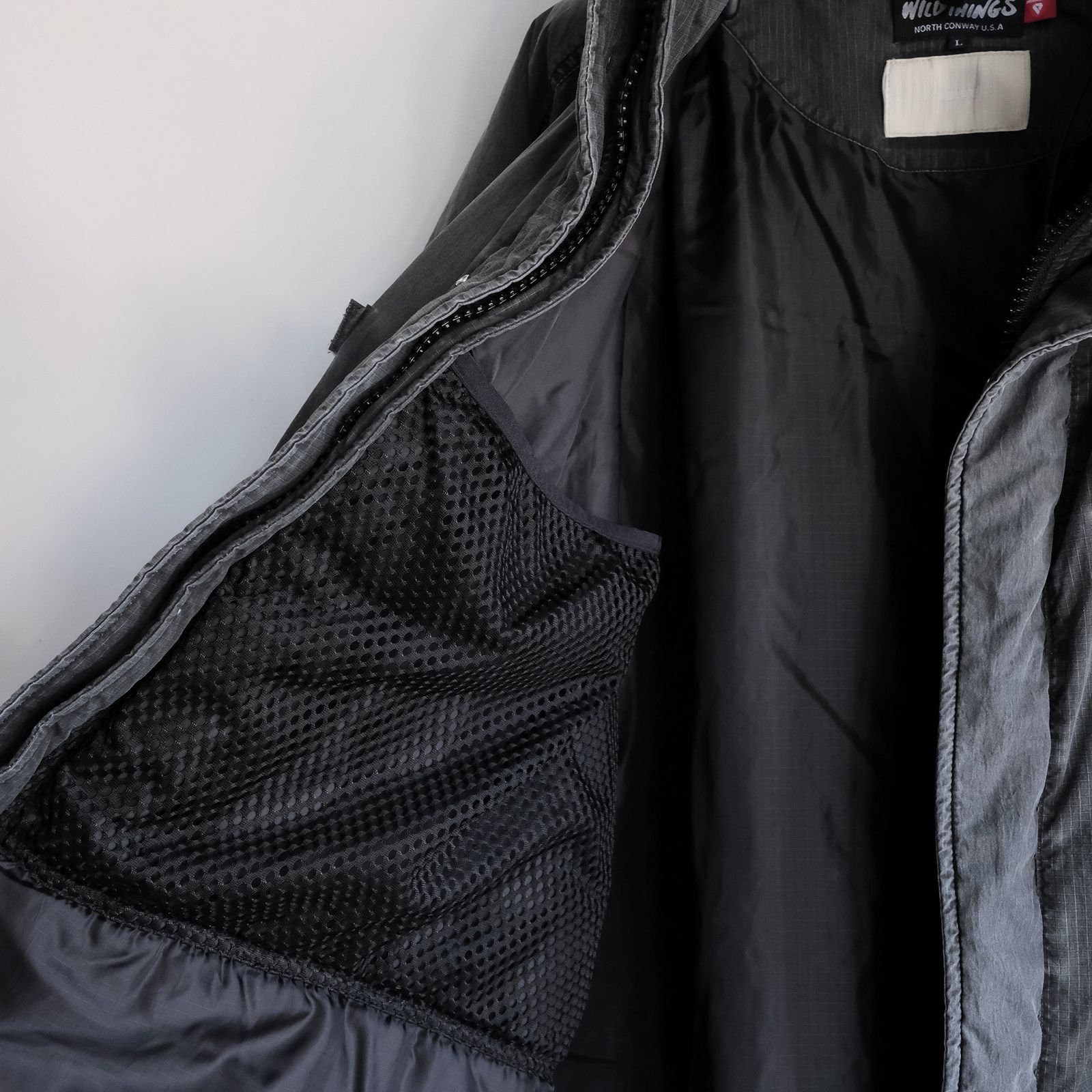 Padded Tactical Field Coat（INNAT×WILD THINGS）-コート-（Black / ブラック）