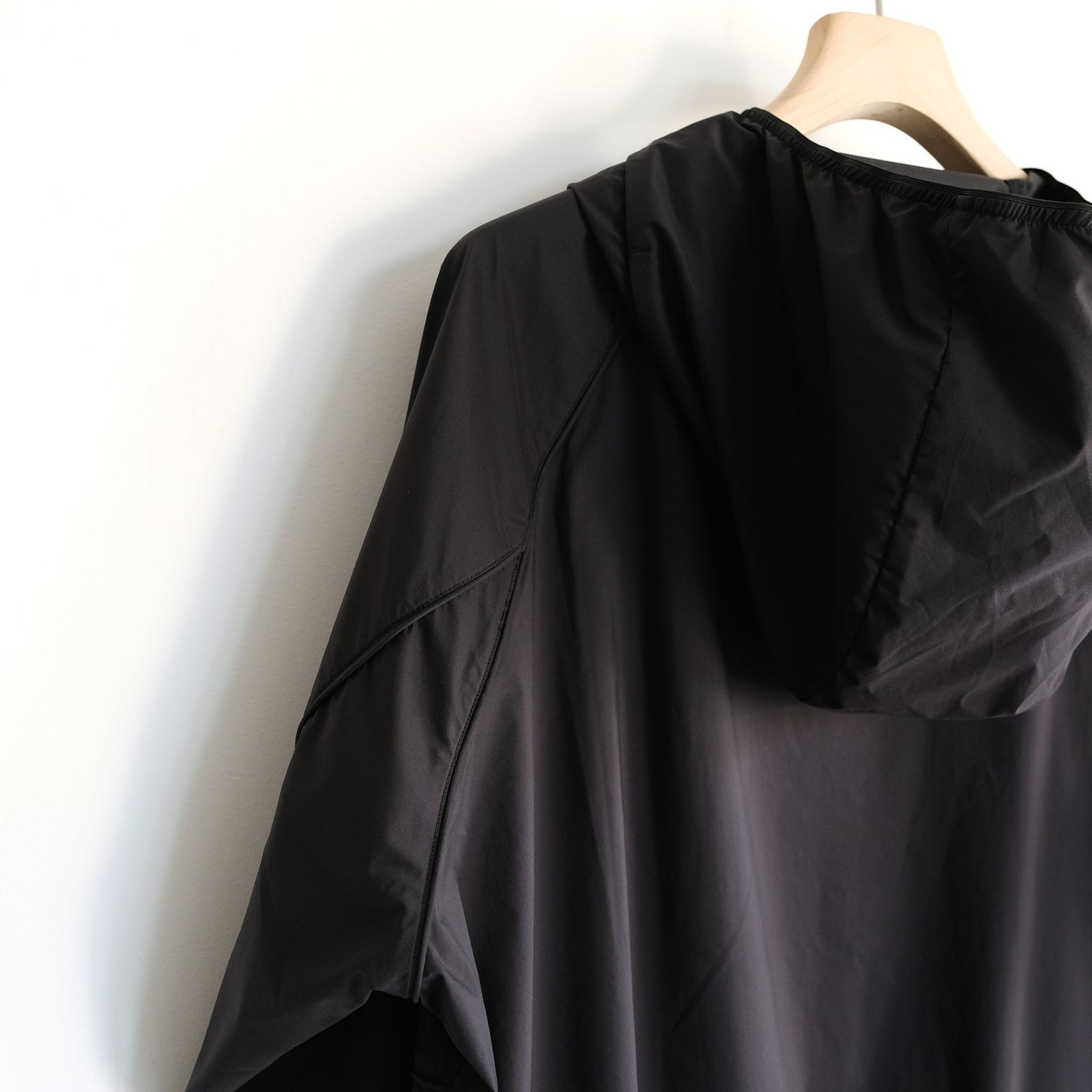 Stowable Light Weight Jacket -ジャケット-（Black / ブラック）