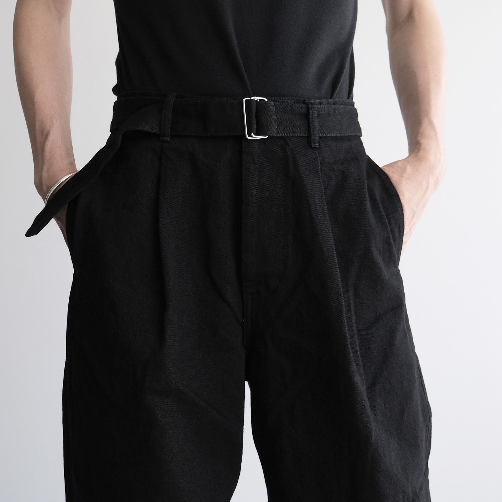 Selvage Denim Belted Pants -パンツ-（Black Washed / ブラック ウォッシュド）GU263-40063RB