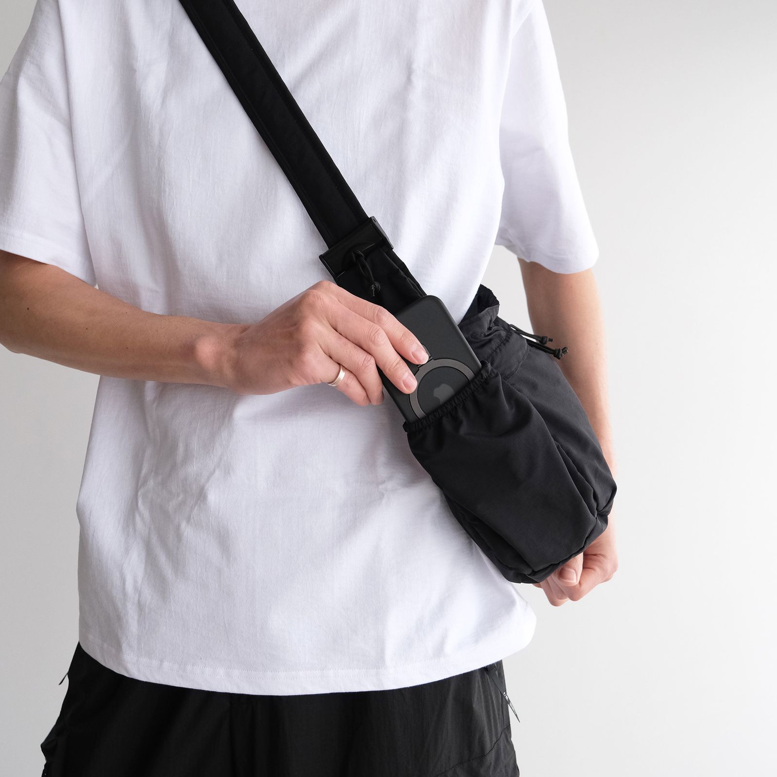 EVCON - Nylon Shoulder Bag -バッグ-（Black / ブラック