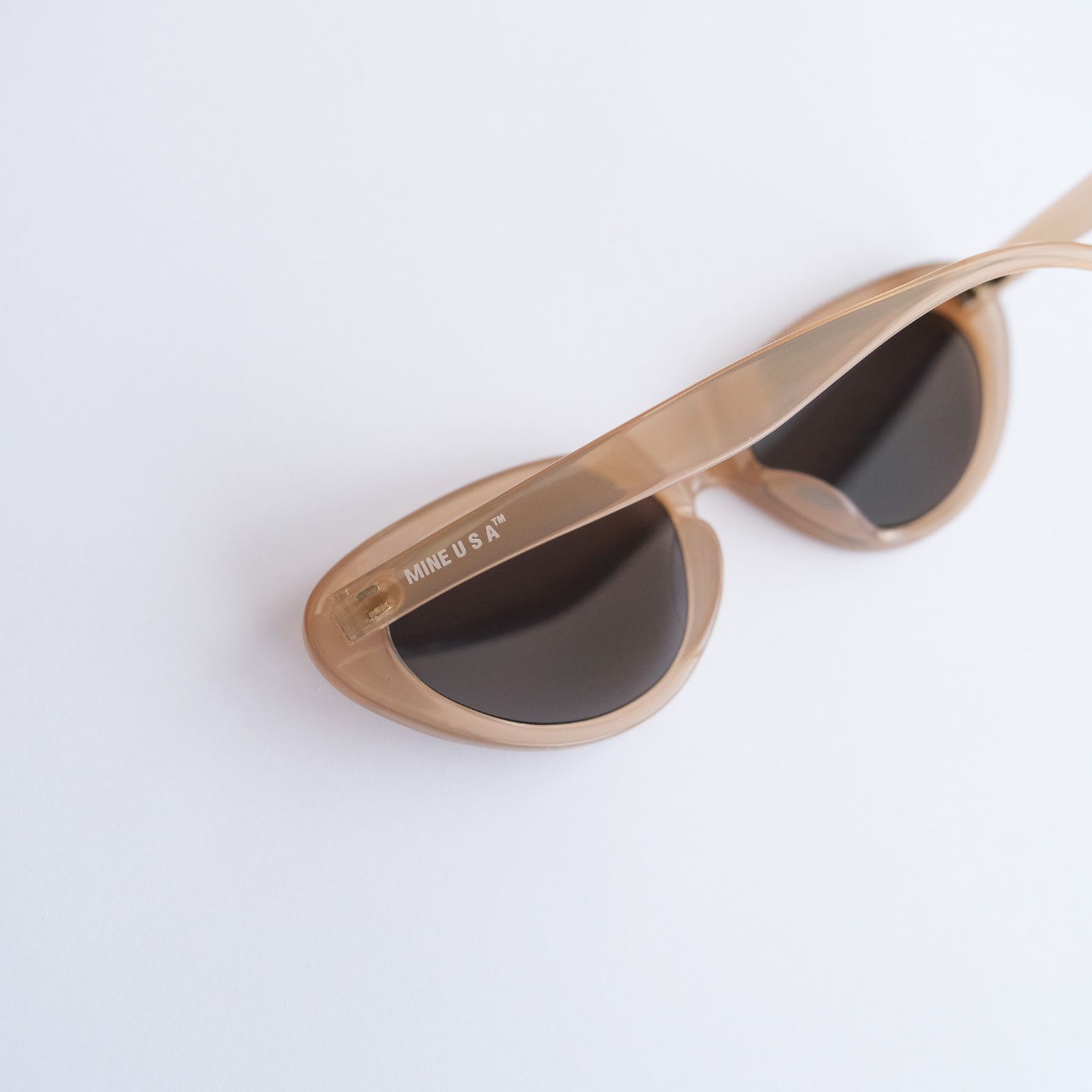 "MINE Glasses #03" With a Case -サングラス-（Light Brown / ライトブラウン）